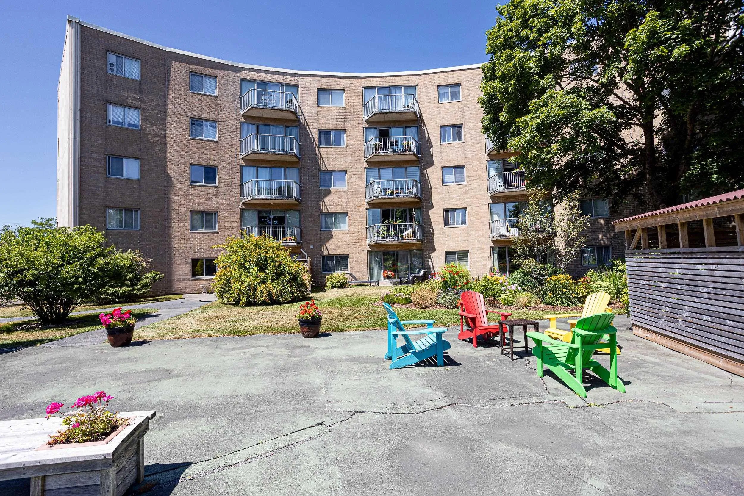 201-5524 Heatherwood, Halifax, NS B3K 5N7, 3 Bedrooms Bedrooms, ,2 BathroomsBathrooms,Residential,For Sale,Heatherwood,202520552