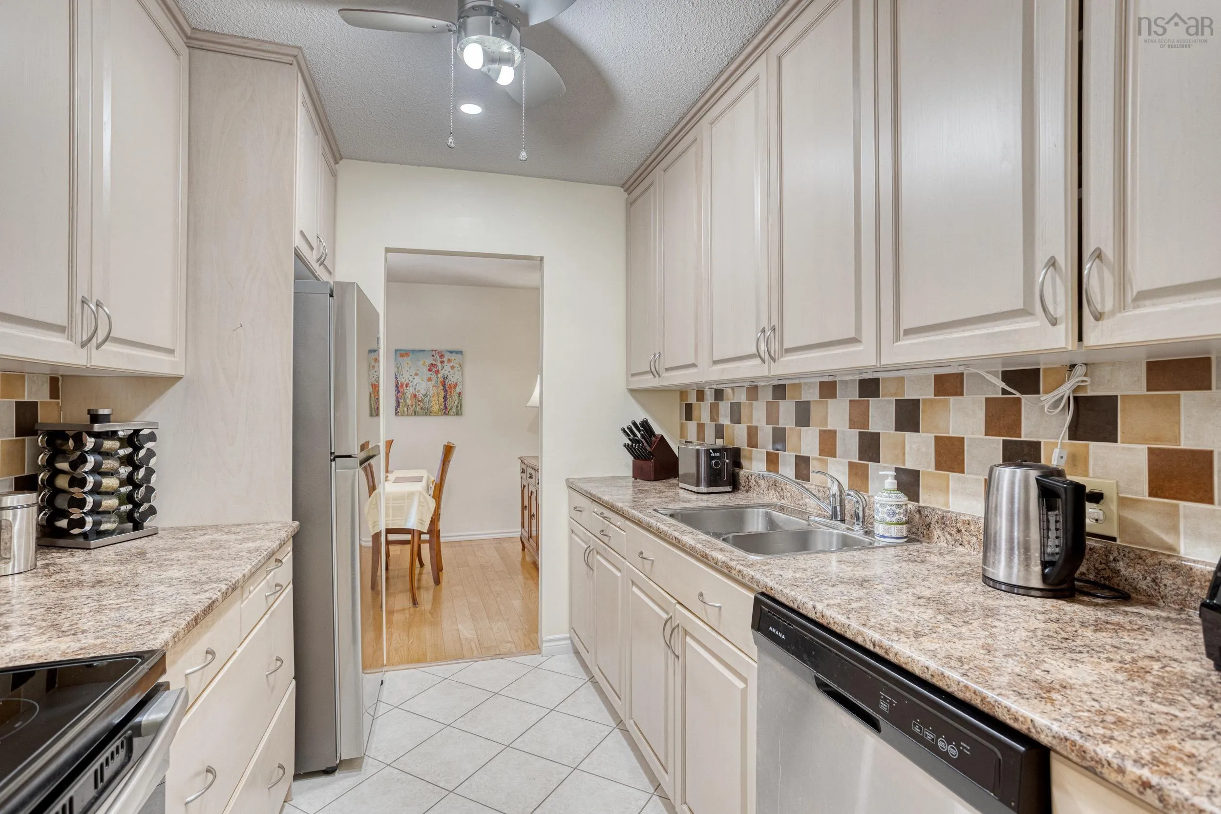 201-5524 Heatherwood, Halifax, NS B3K 5N7, 3 Bedrooms Bedrooms, ,2 BathroomsBathrooms,Residential,For Sale,Heatherwood,202520552