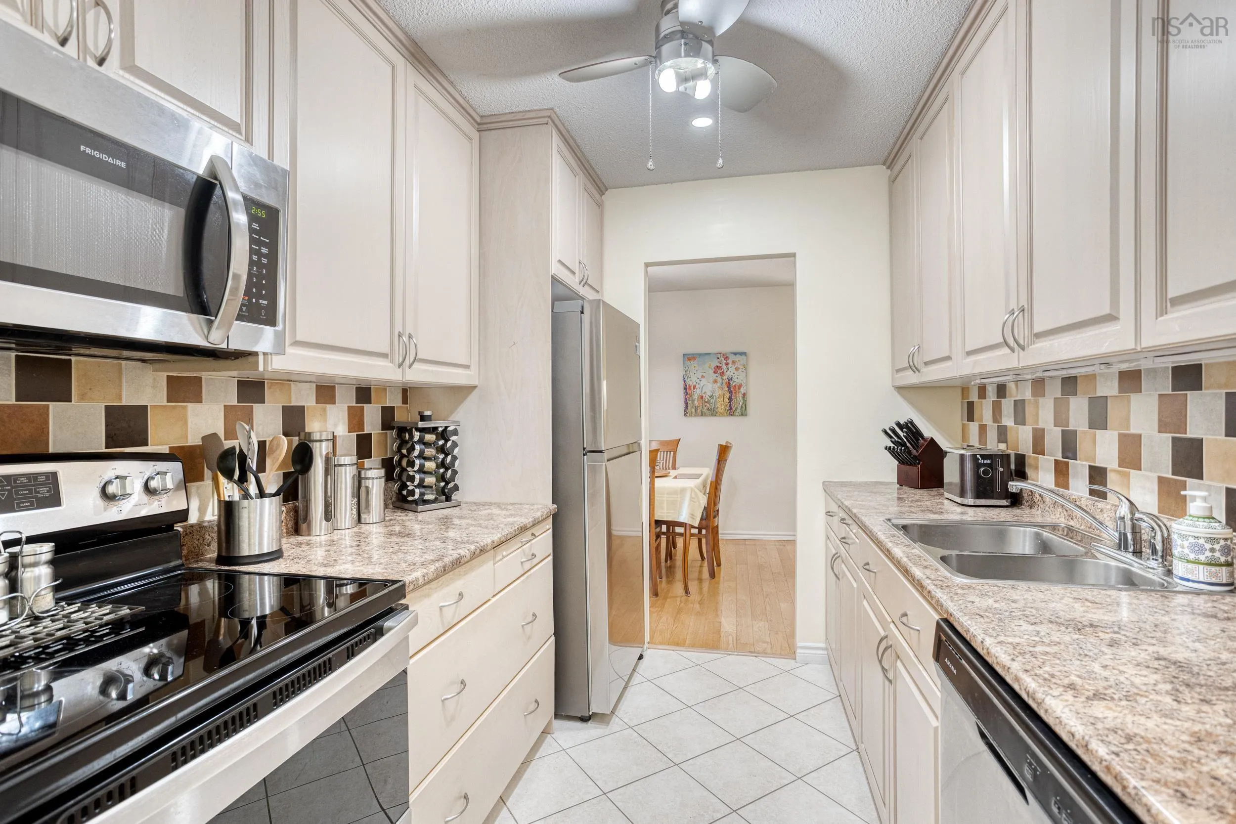 201-5524 Heatherwood, Halifax, NS B3K 5N7, 3 Bedrooms Bedrooms, ,2 BathroomsBathrooms,Residential,For Sale,Heatherwood,202520552