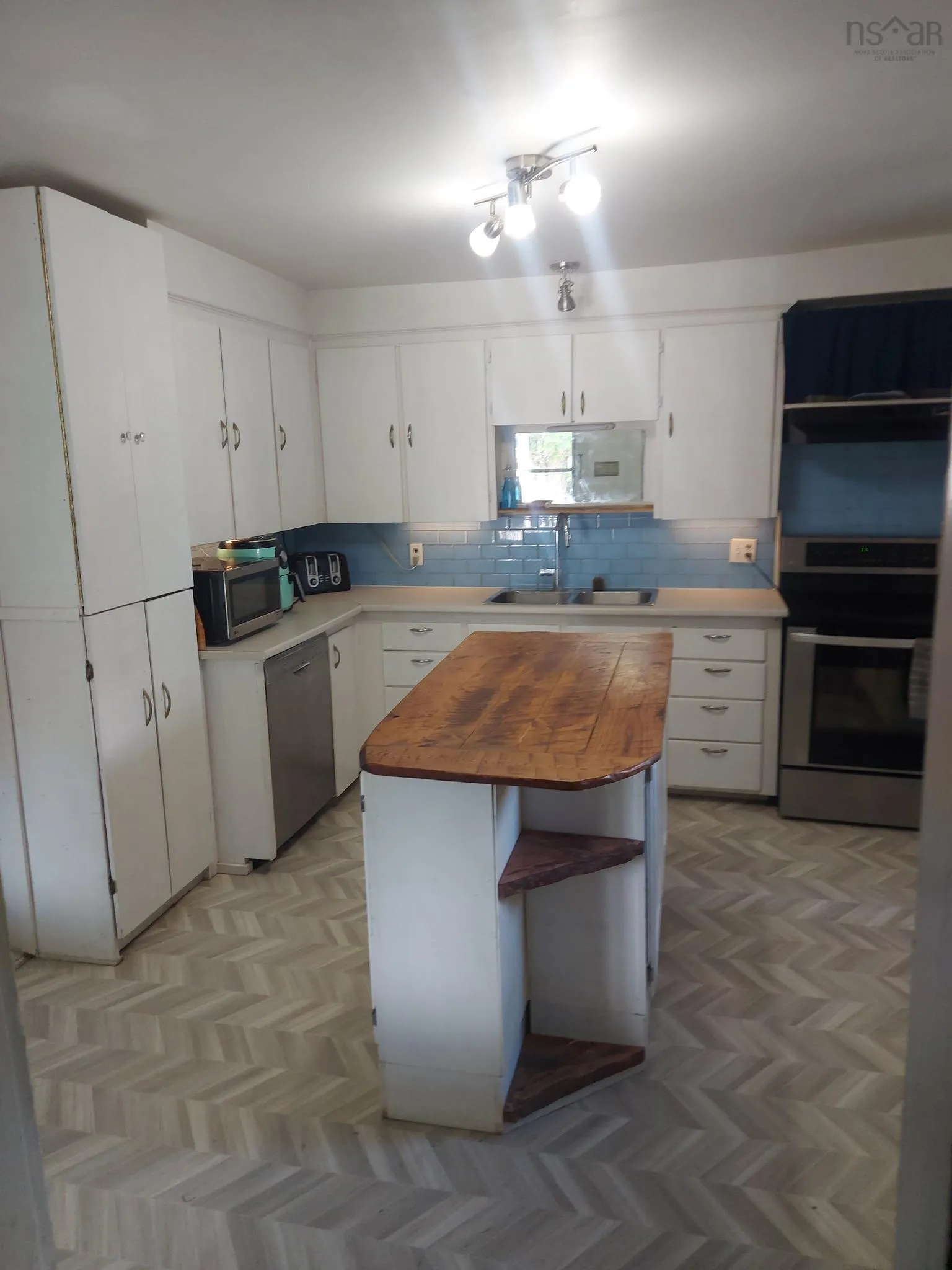 87 Copper Lake Road, Goshen Ns B0h 1m0, 8 Bedrooms Bedrooms, ,3 BathroomsBathrooms,Residential,For Sale,Copper Lake,202421158