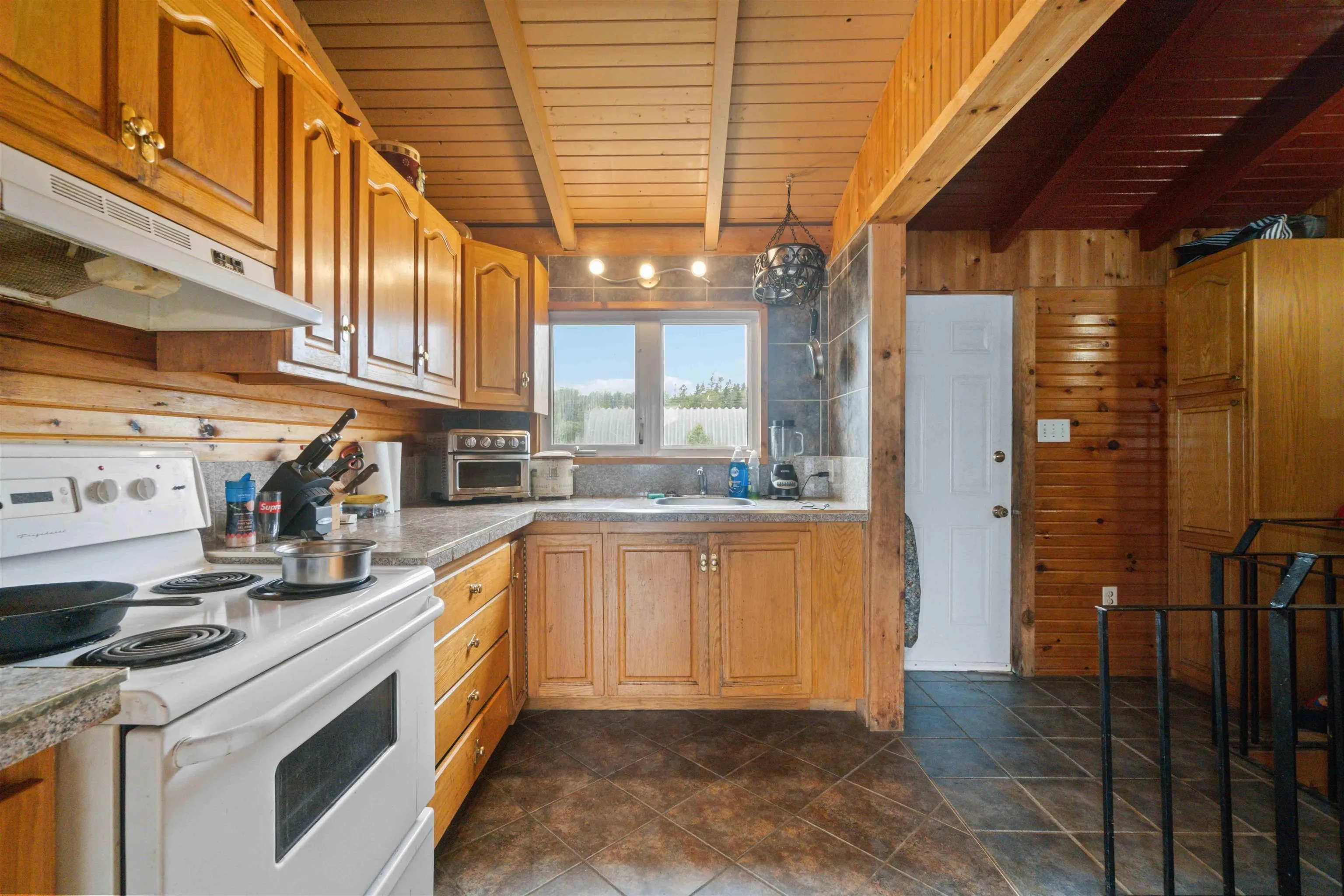 1199 West Jeddore Road, West Jeddore, NS B0J 1P0, 3 Bedrooms Bedrooms, ,1 BathroomBathrooms,Residential,For Sale,West Jeddore,202522815