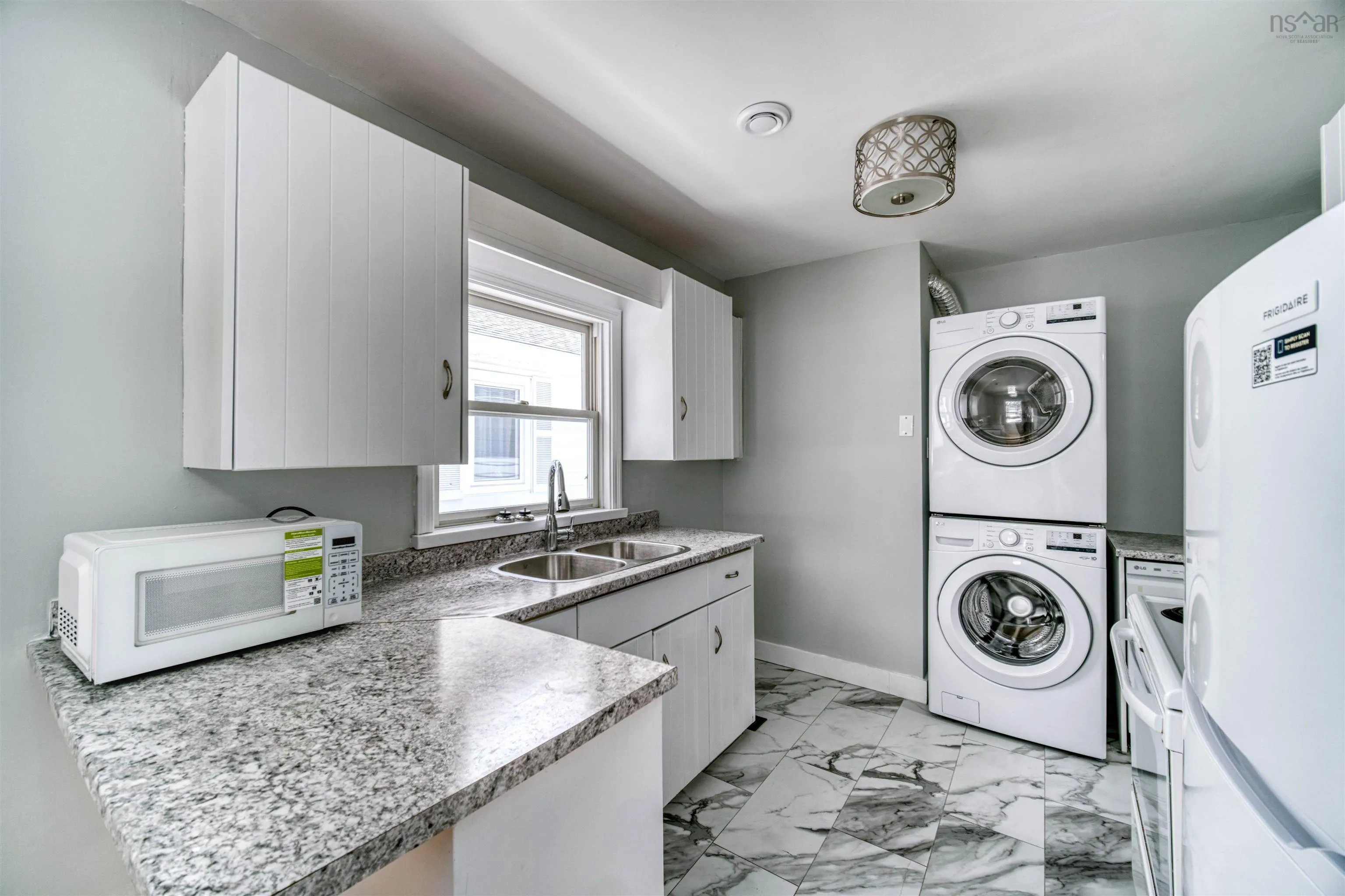 3306 Ashburn Avenue, Halifax, NS B3L 4C2, 3 Bedrooms Bedrooms, ,Residential Income,For Sale,Ashburn,202515641