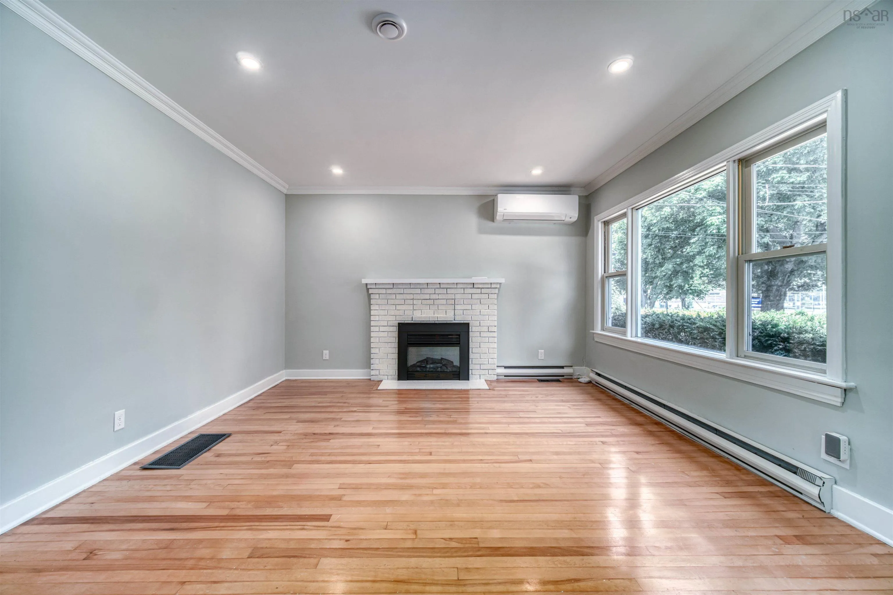 3306 Ashburn Avenue, Halifax, NS B3L 4C2, 3 Bedrooms Bedrooms, ,Residential Income,For Sale,Ashburn,202515641