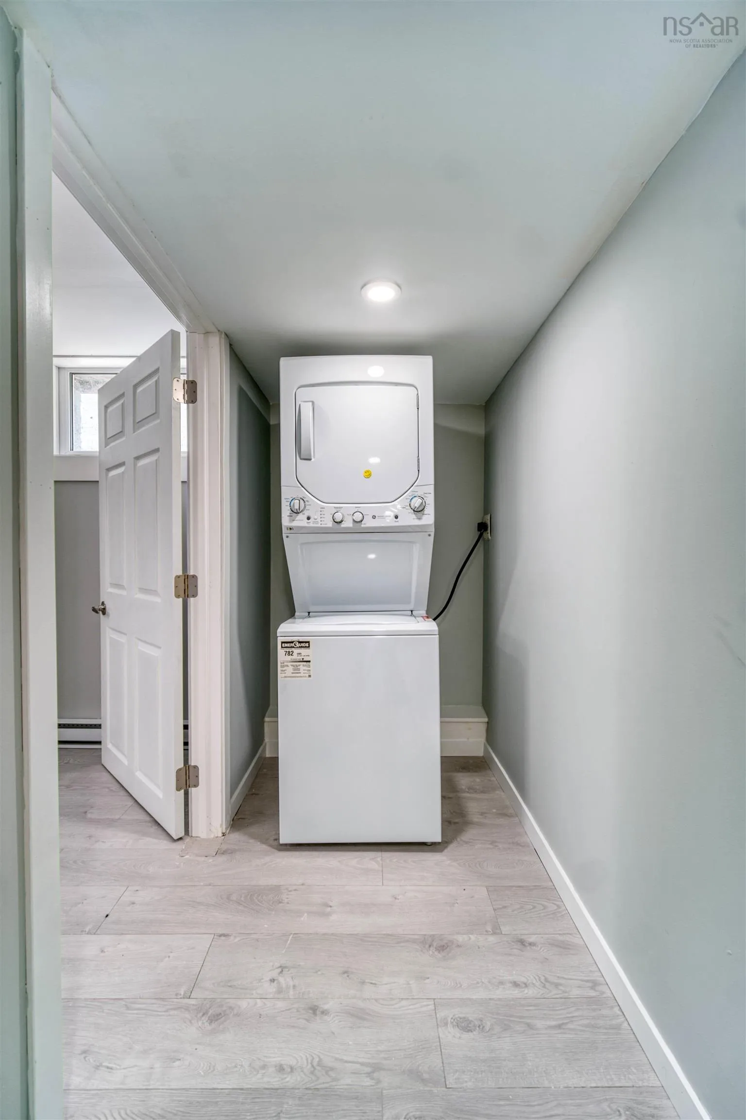 3306 Ashburn Avenue, Halifax, NS B3L 4C2, 3 Bedrooms Bedrooms, ,Residential Income,For Sale,Ashburn,202515641