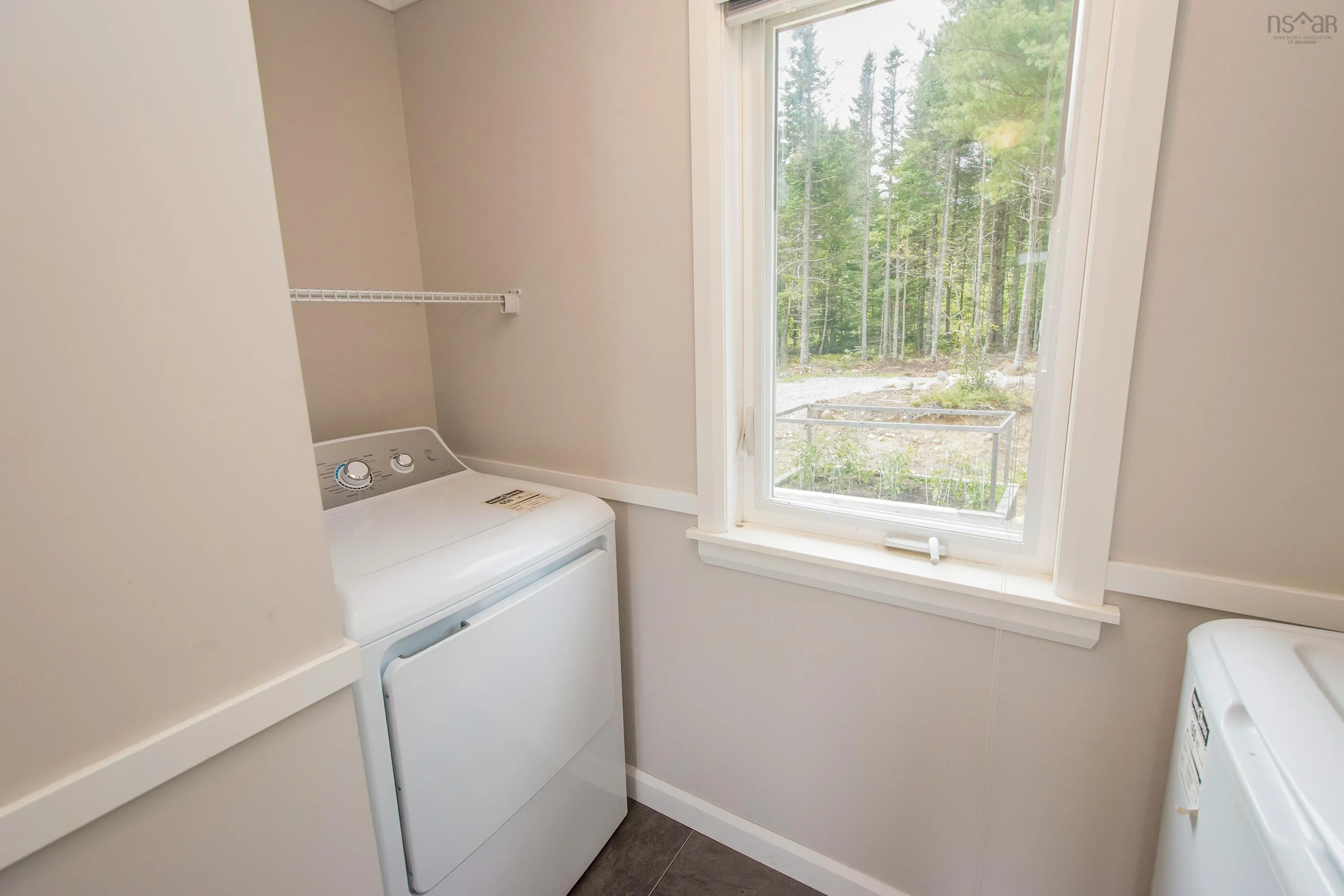 28 Kwyet Lane, Chester Ns B0j 1j0, 2 Bedrooms Bedrooms, ,2 BathroomsBathrooms,Residential,For Sale,Kwyet,202426362
