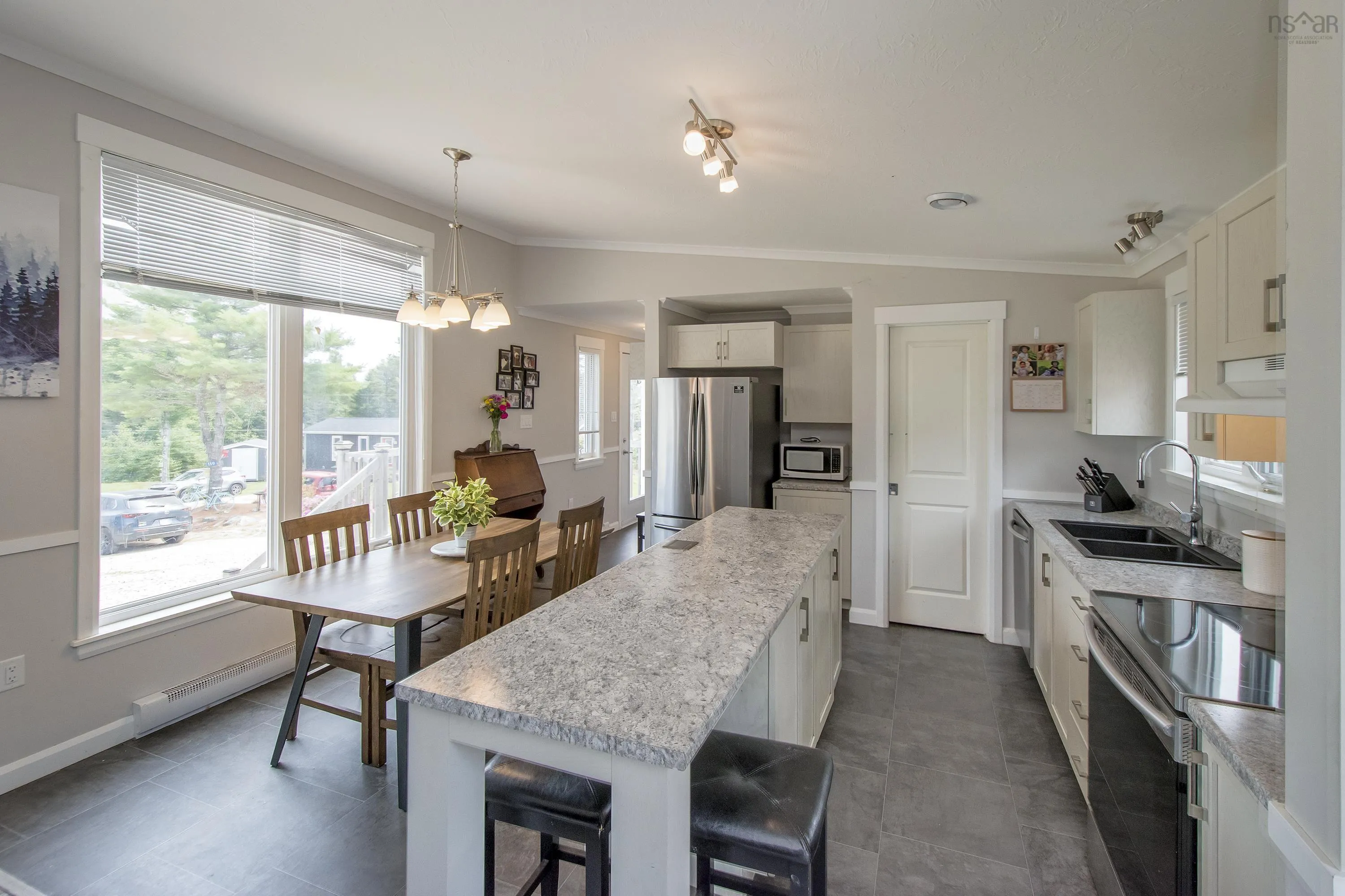 28 Kwyet Lane, Chester Ns B0j 1j0, 2 Bedrooms Bedrooms, ,2 BathroomsBathrooms,Residential,For Sale,Kwyet,202426362