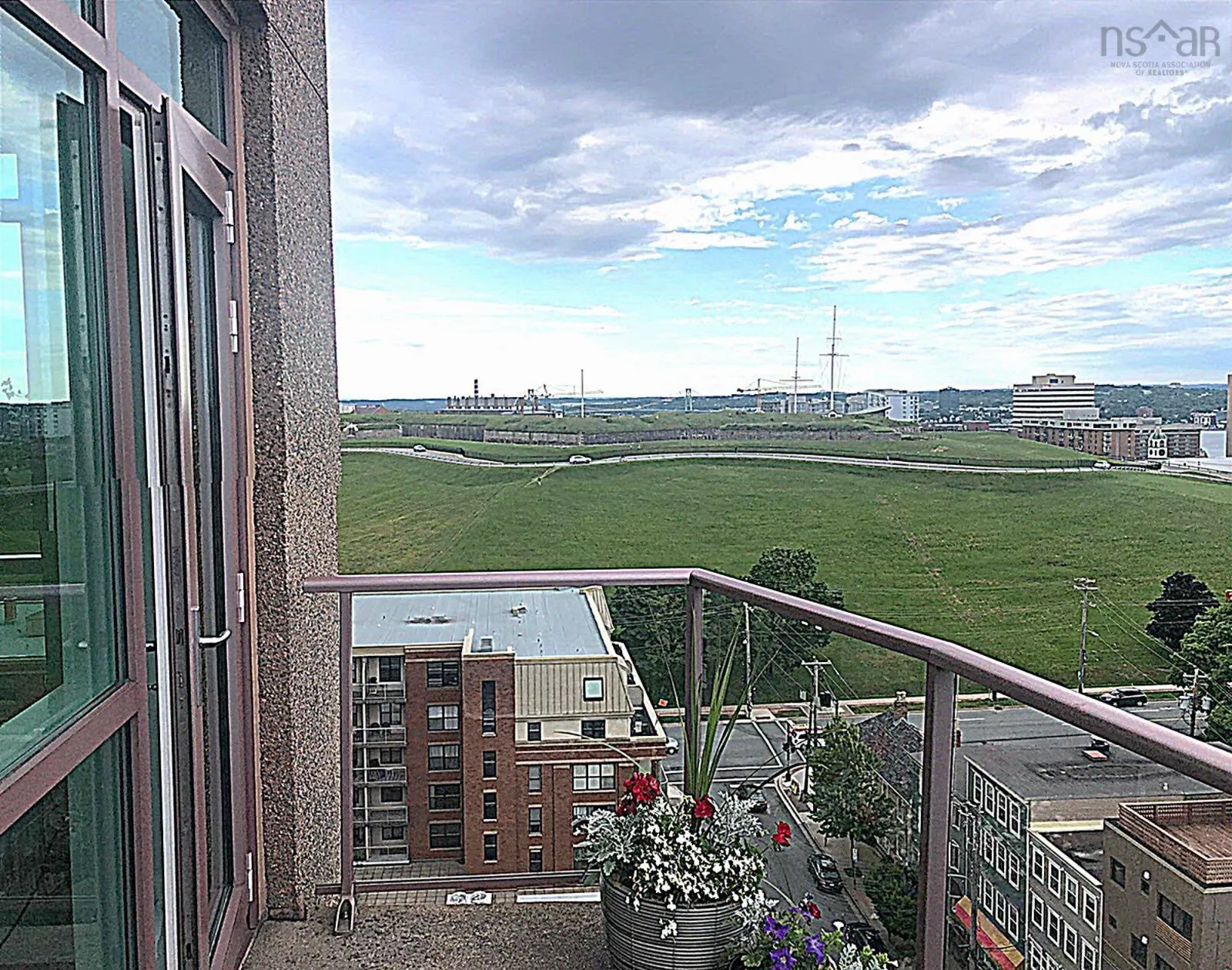 1407-1550 Dresden Row, Halifax, NS B3J 4A2, 2 Bedrooms Bedrooms, ,2 BathroomsBathrooms,Residential,For Sale,Dresden,202523856