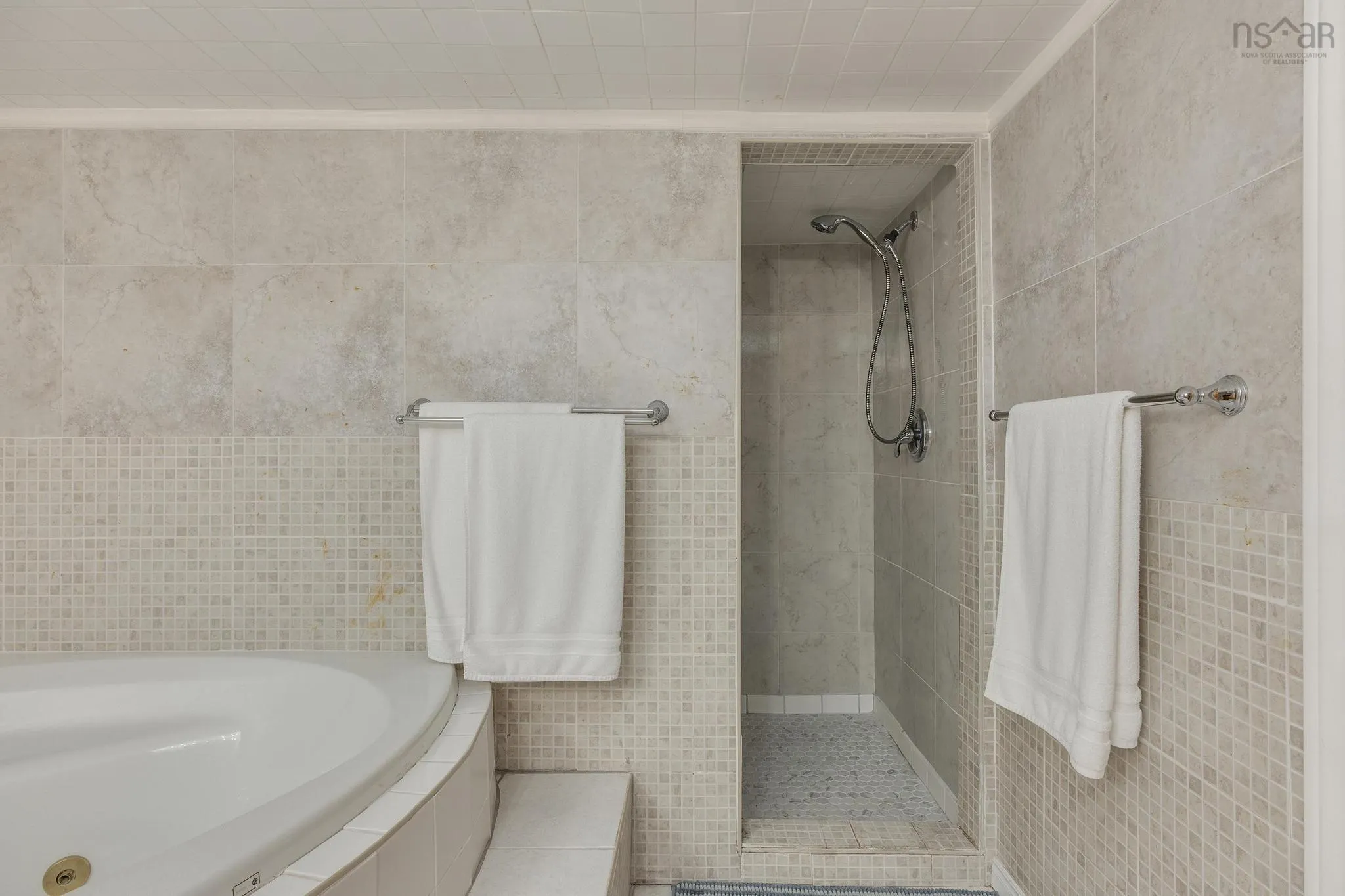 359 Waverley Road, Dartmouth, NS B2X 2E5, 6 Bedrooms Bedrooms, ,5 BathroomsBathrooms,Residential,For Sale,Waverley,202522264