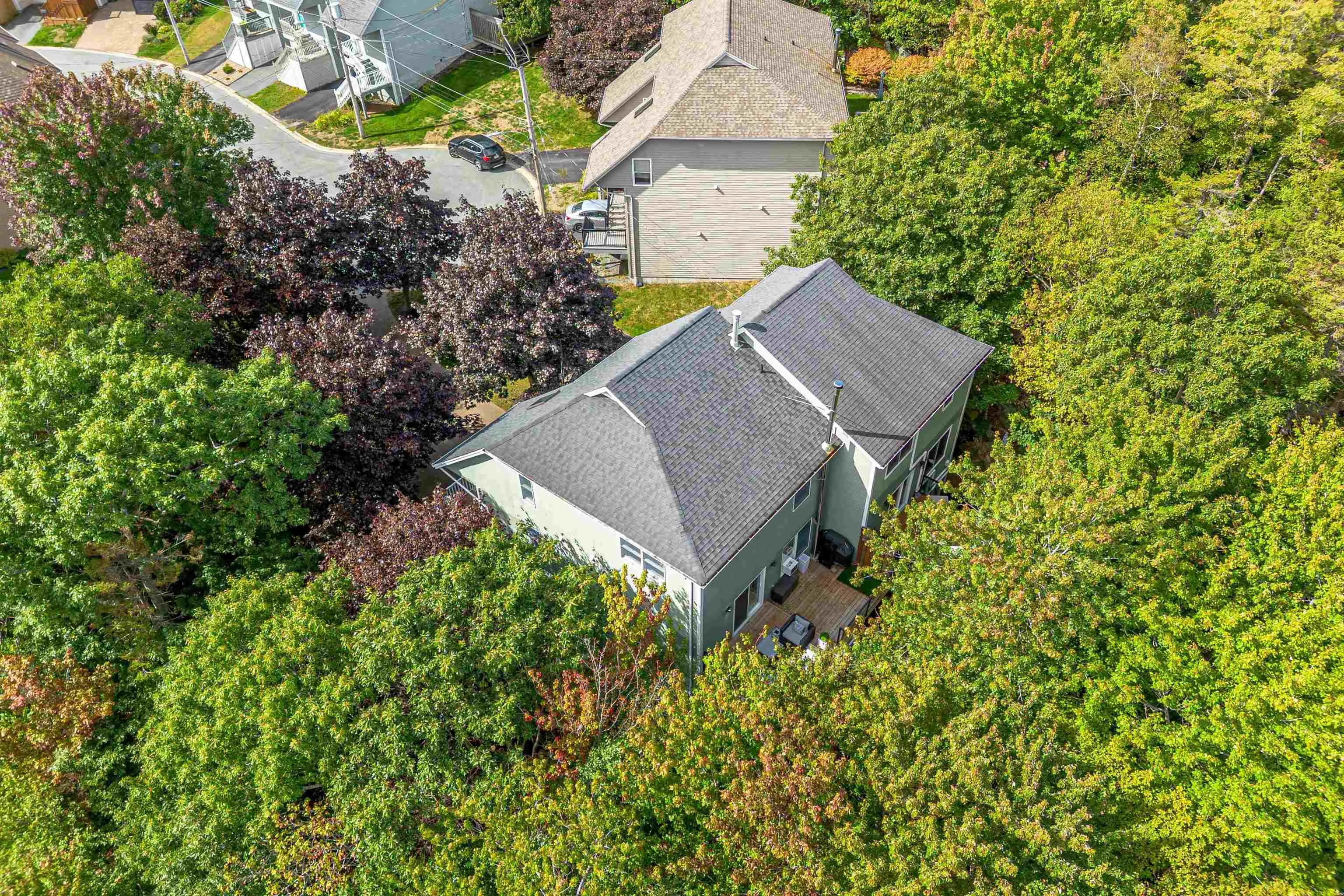 31 Redden Court, Bedford, NS B4A 4G5, 3 Bedrooms Bedrooms, ,3 BathroomsBathrooms,Residential,For Sale,Redden,202524115