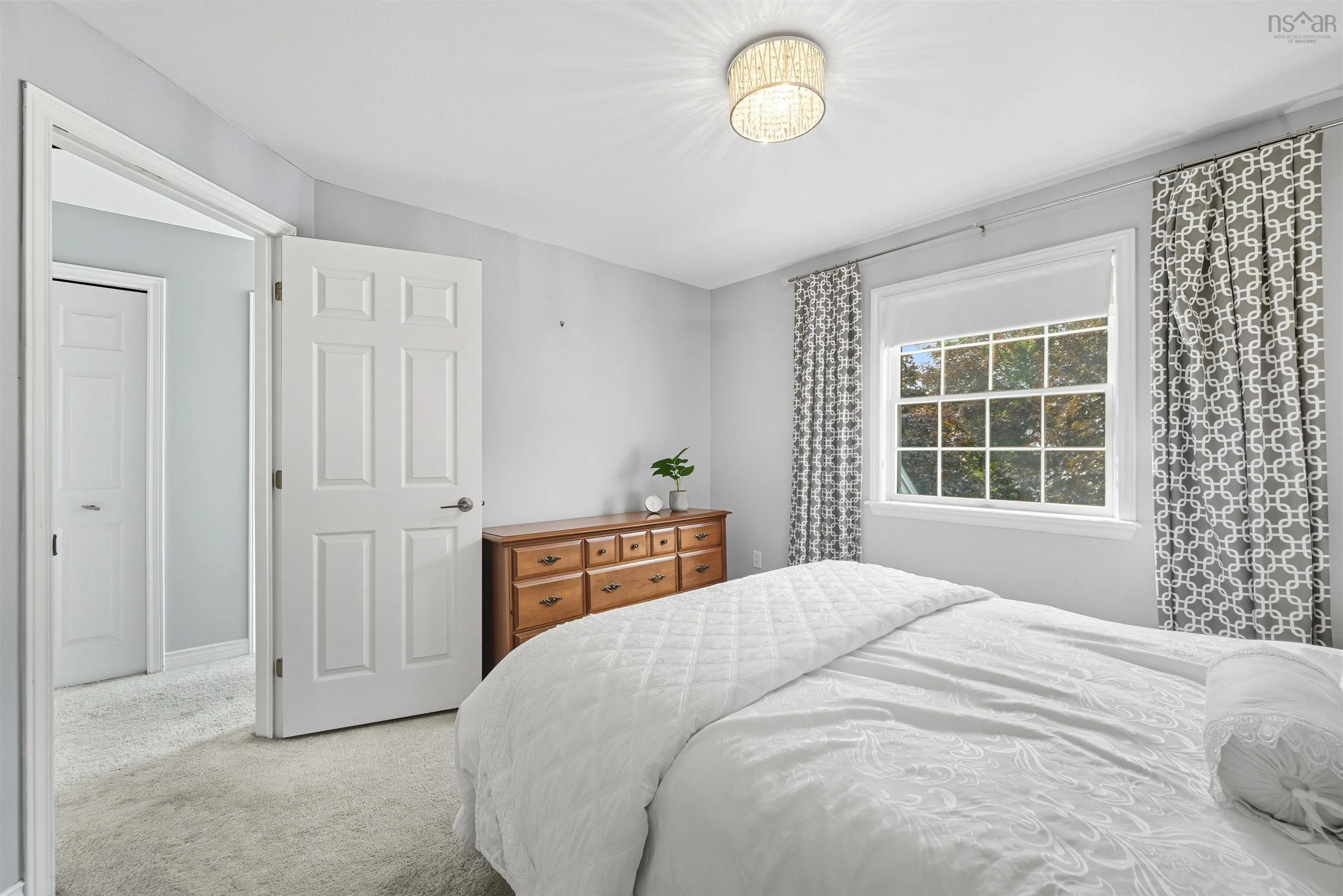 31 Redden Court, Bedford, NS B4A 4G5, 3 Bedrooms Bedrooms, ,3 BathroomsBathrooms,Residential,For Sale,Redden,202524115