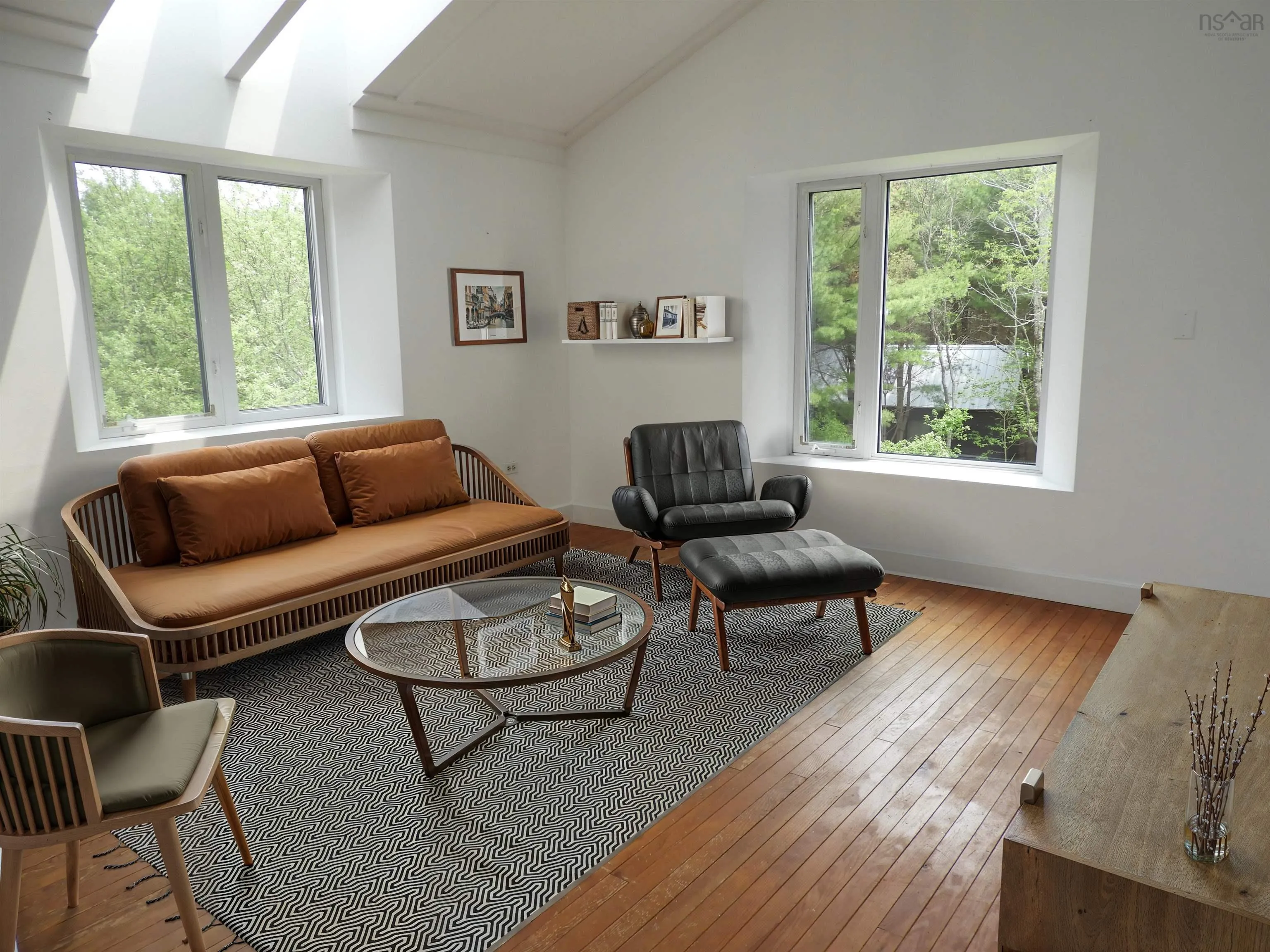 21 Long Hill Road, Mahone Bay, NS B0J 2E0, 3 Bedrooms Bedrooms, ,2 BathroomsBathrooms,Residential,For Sale,Long Hill,202513228