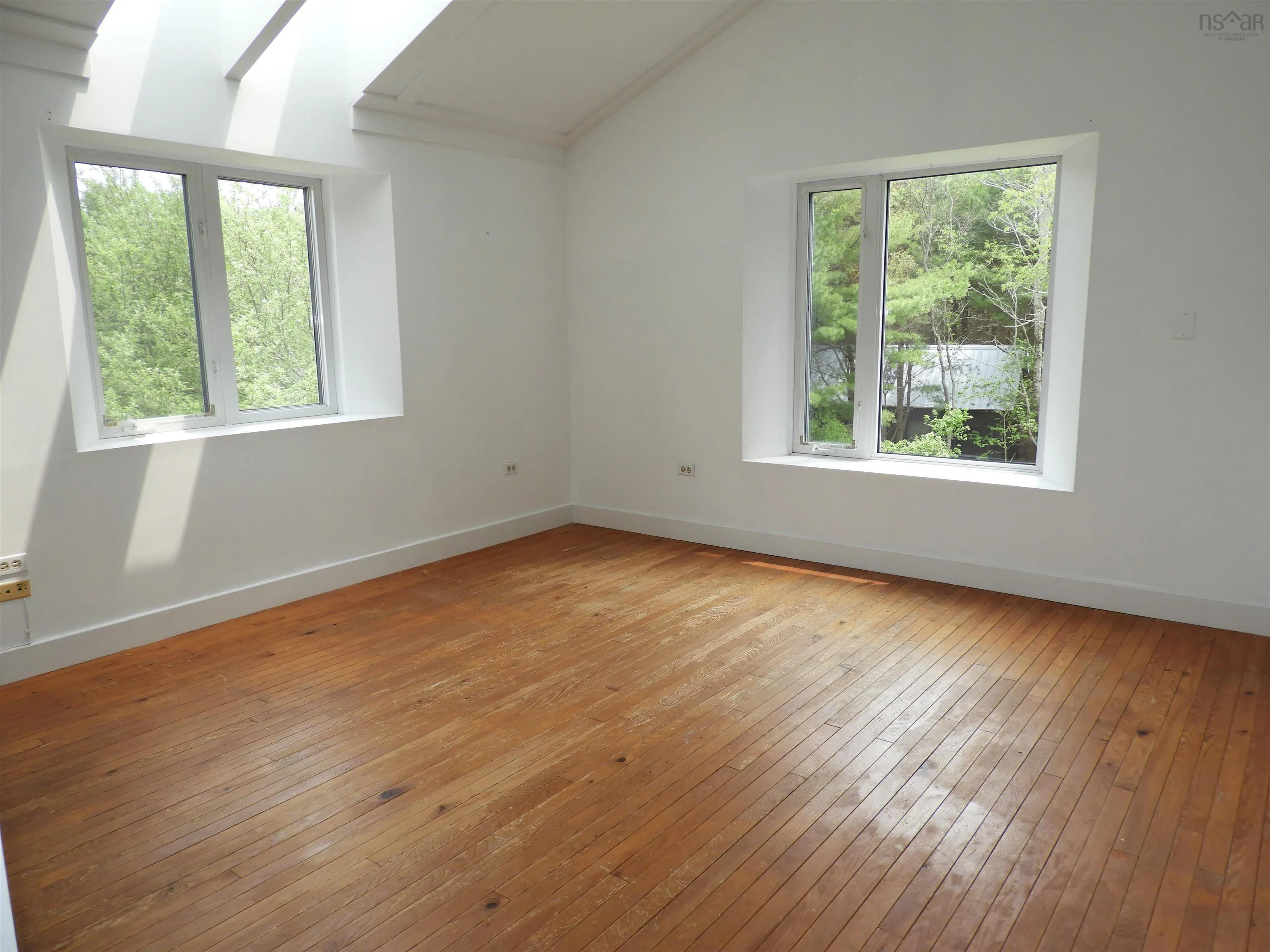 21 Long Hill Road, Mahone Bay, NS B0J 2E0, 3 Bedrooms Bedrooms, ,2 BathroomsBathrooms,Residential,For Sale,Long Hill,202513228