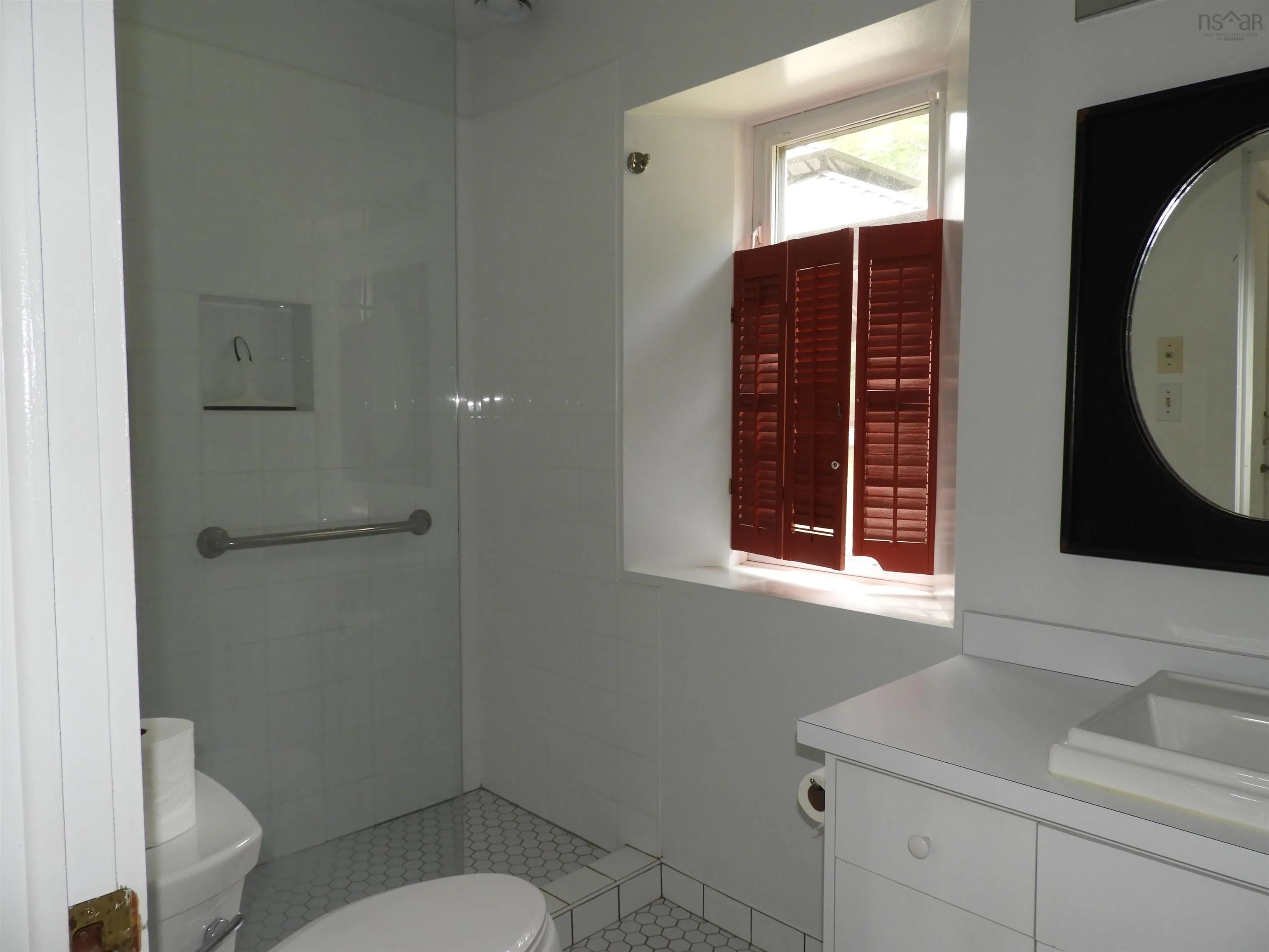 21 Long Hill Road, Mahone Bay, NS B0J 2E0, 3 Bedrooms Bedrooms, ,2 BathroomsBathrooms,Residential,For Sale,Long Hill,202513228