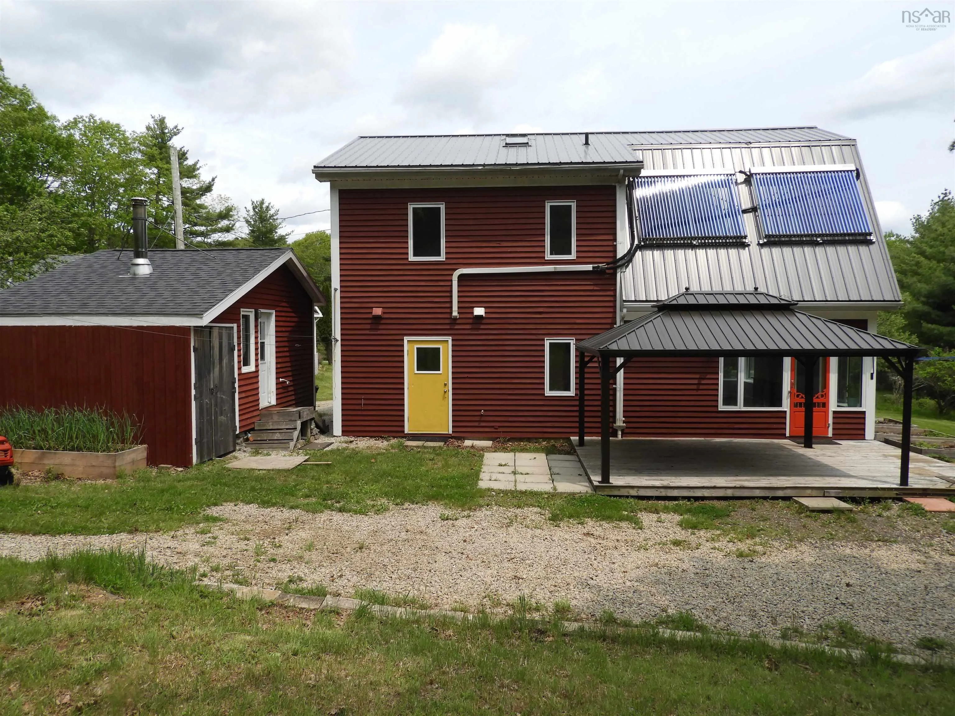 21 Long Hill Road, Mahone Bay, NS B0J 2E0, 3 Bedrooms Bedrooms, ,2 BathroomsBathrooms,Residential,For Sale,Long Hill,202513228