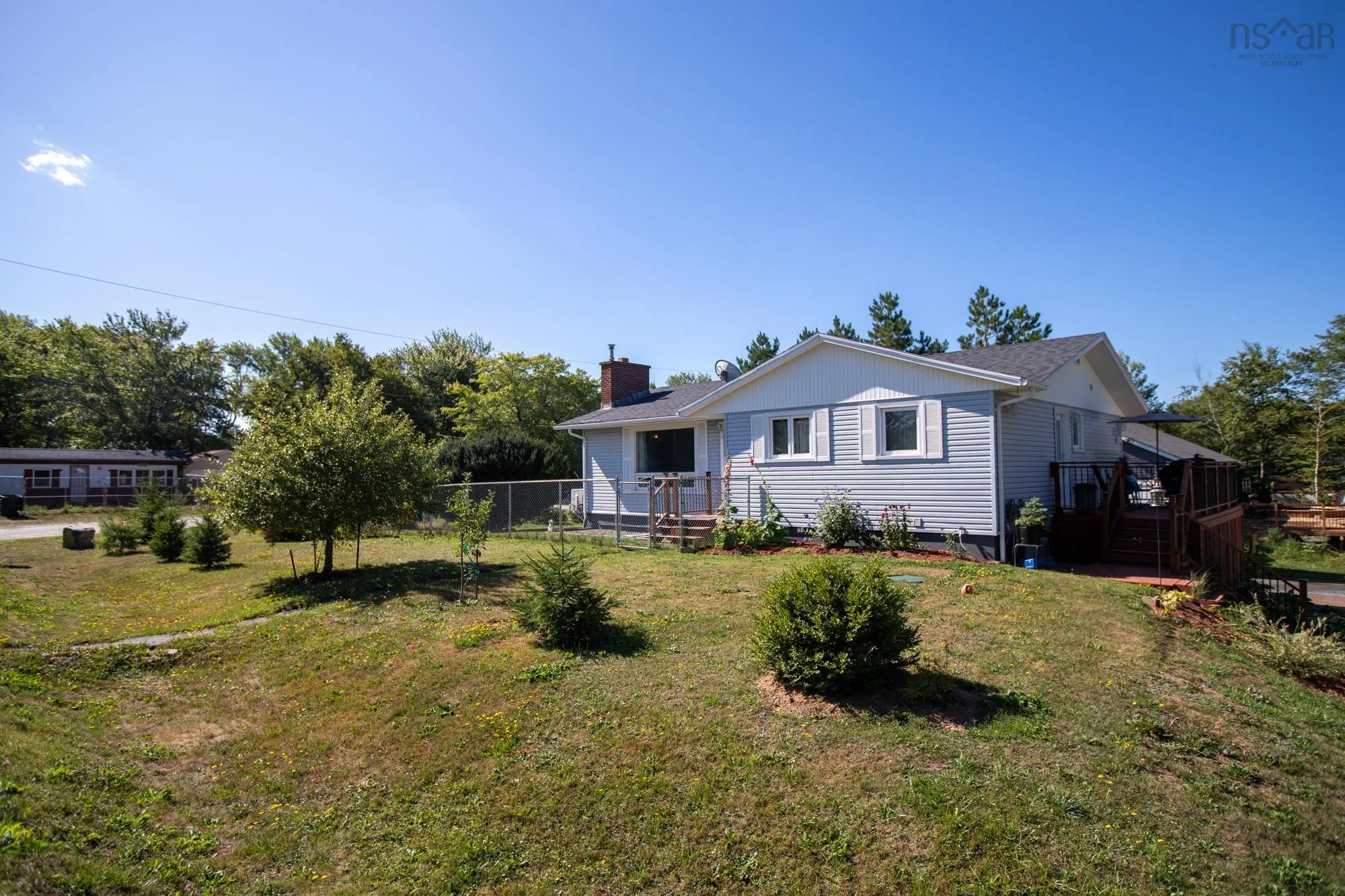 19 Lake Drive, Mount Uniacke, NS B0N 1Z0, 3 Bedrooms Bedrooms, ,2 BathroomsBathrooms,Residential,For Sale,Lake,202522006