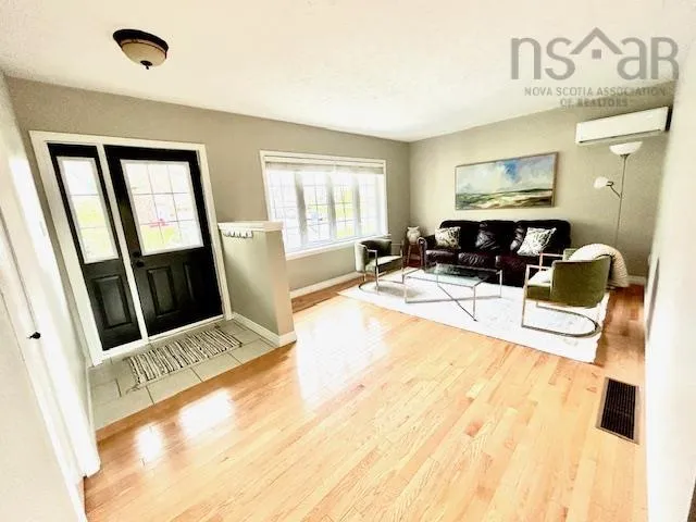10 Rowan Court, Cole Harbour, NS B2V 2S5, 3 Bedrooms Bedrooms, ,2 BathroomsBathrooms,Residential,For Sale,Rowan,202515941
