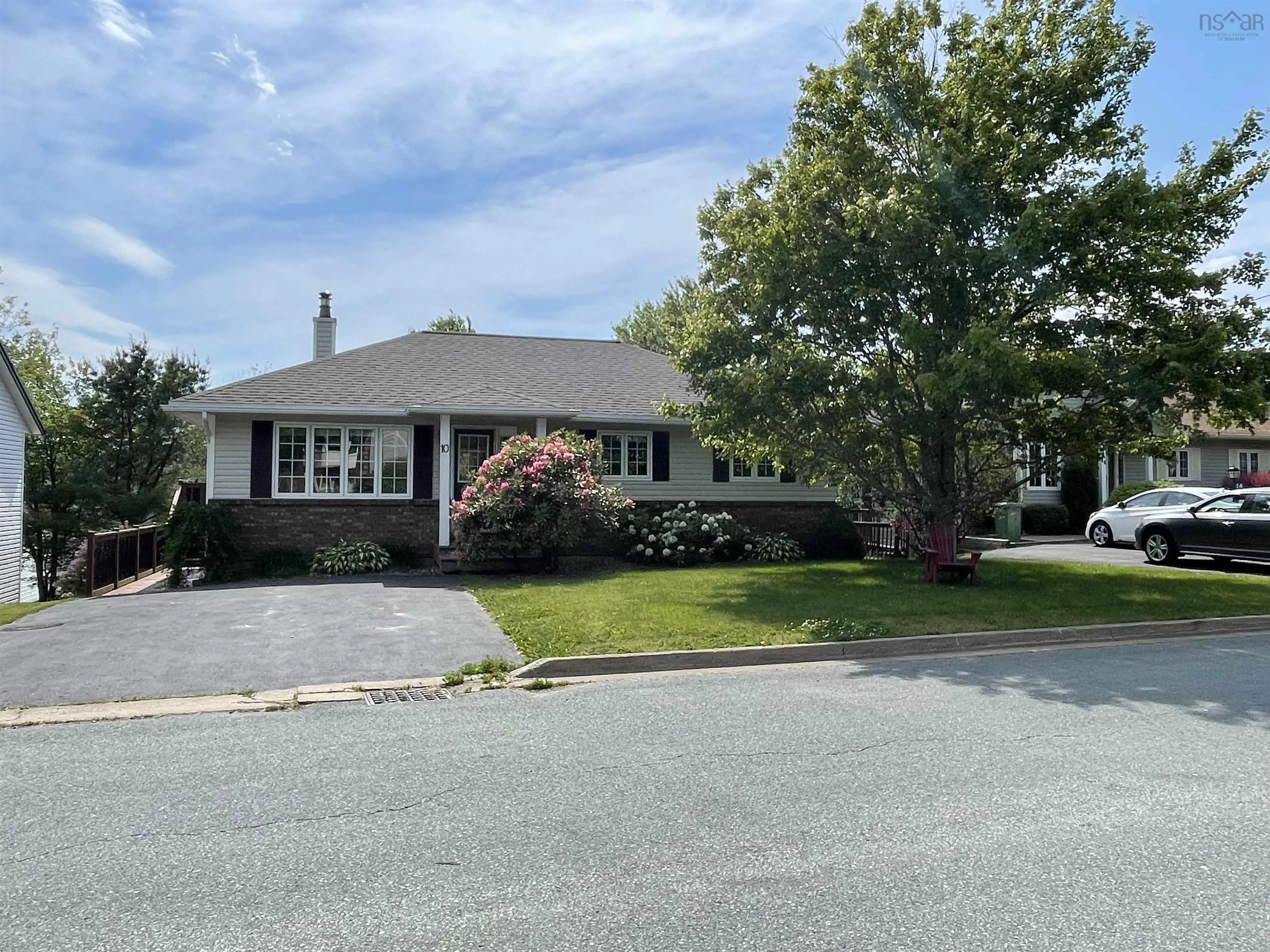 10 Rowan Court, Cole Harbour, NS B2V 2S5, 3 Bedrooms Bedrooms, ,2 BathroomsBathrooms,Residential,For Sale,Rowan,202515941