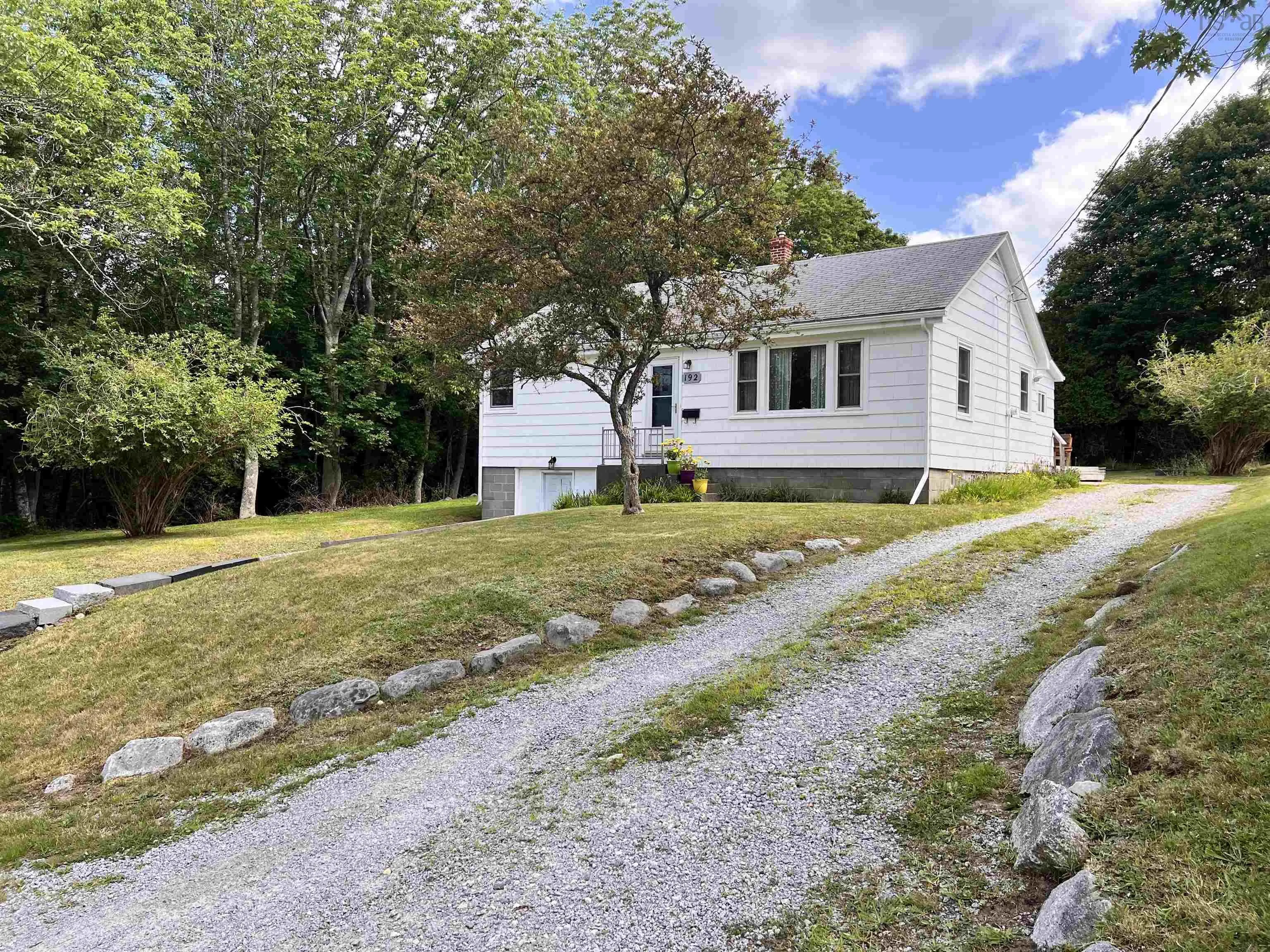 192 Harriet Street, Shelburne, NS B0T 1W0, 3 Bedrooms Bedrooms, ,1 BathroomBathrooms,Residential,For Sale,Harriet,202518579