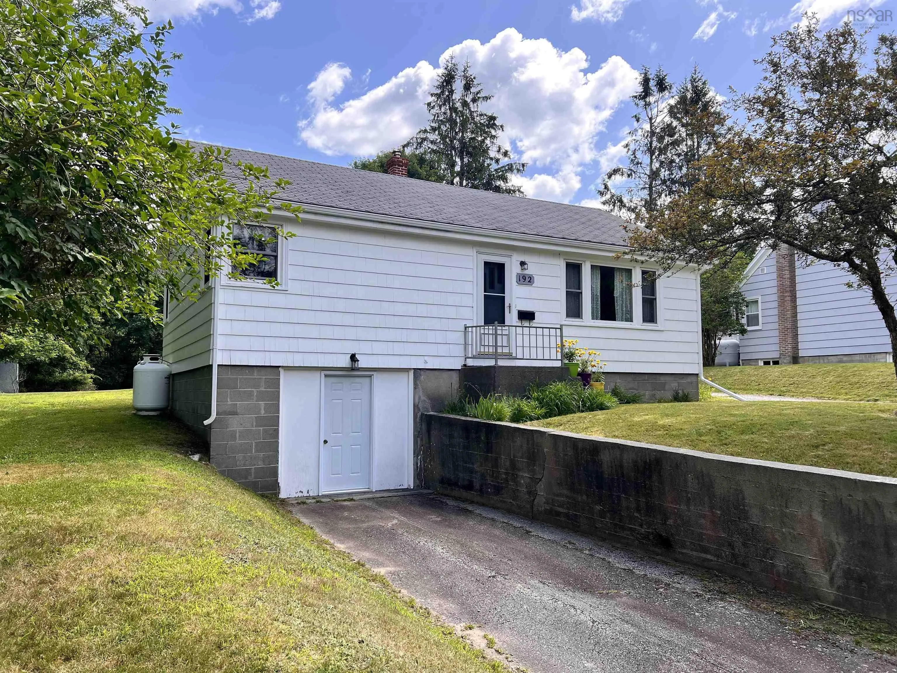 192 Harriet Street, Shelburne, NS B0T 1W0, 3 Bedrooms Bedrooms, ,1 BathroomBathrooms,Residential,For Sale,Harriet,202518579
