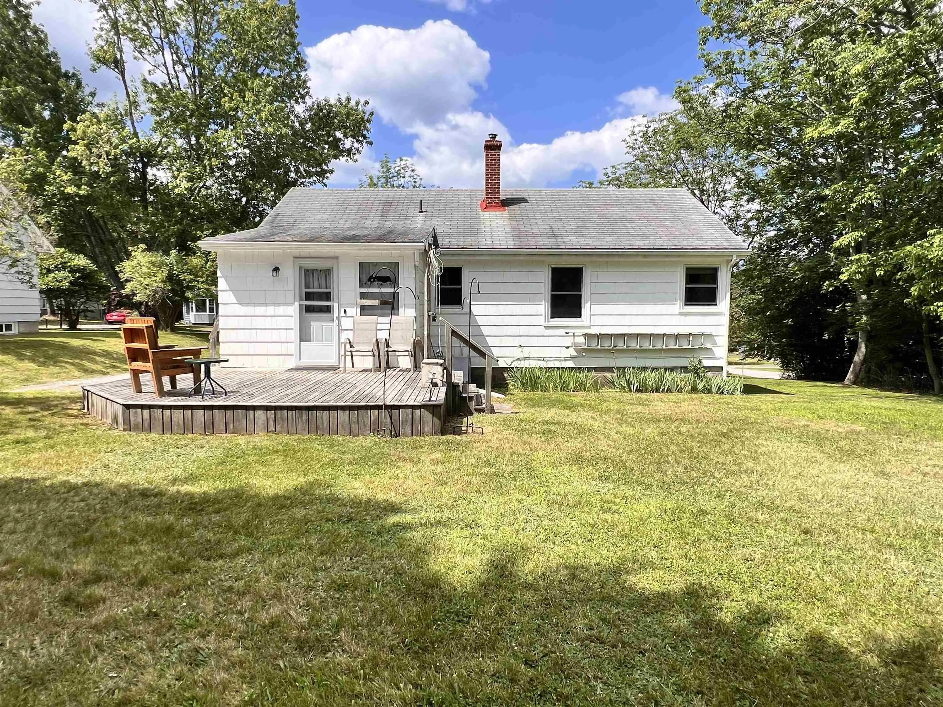 192 Harriet Street, Shelburne, NS B0T 1W0, 3 Bedrooms Bedrooms, ,1 BathroomBathrooms,Residential,For Sale,Harriet,202518579