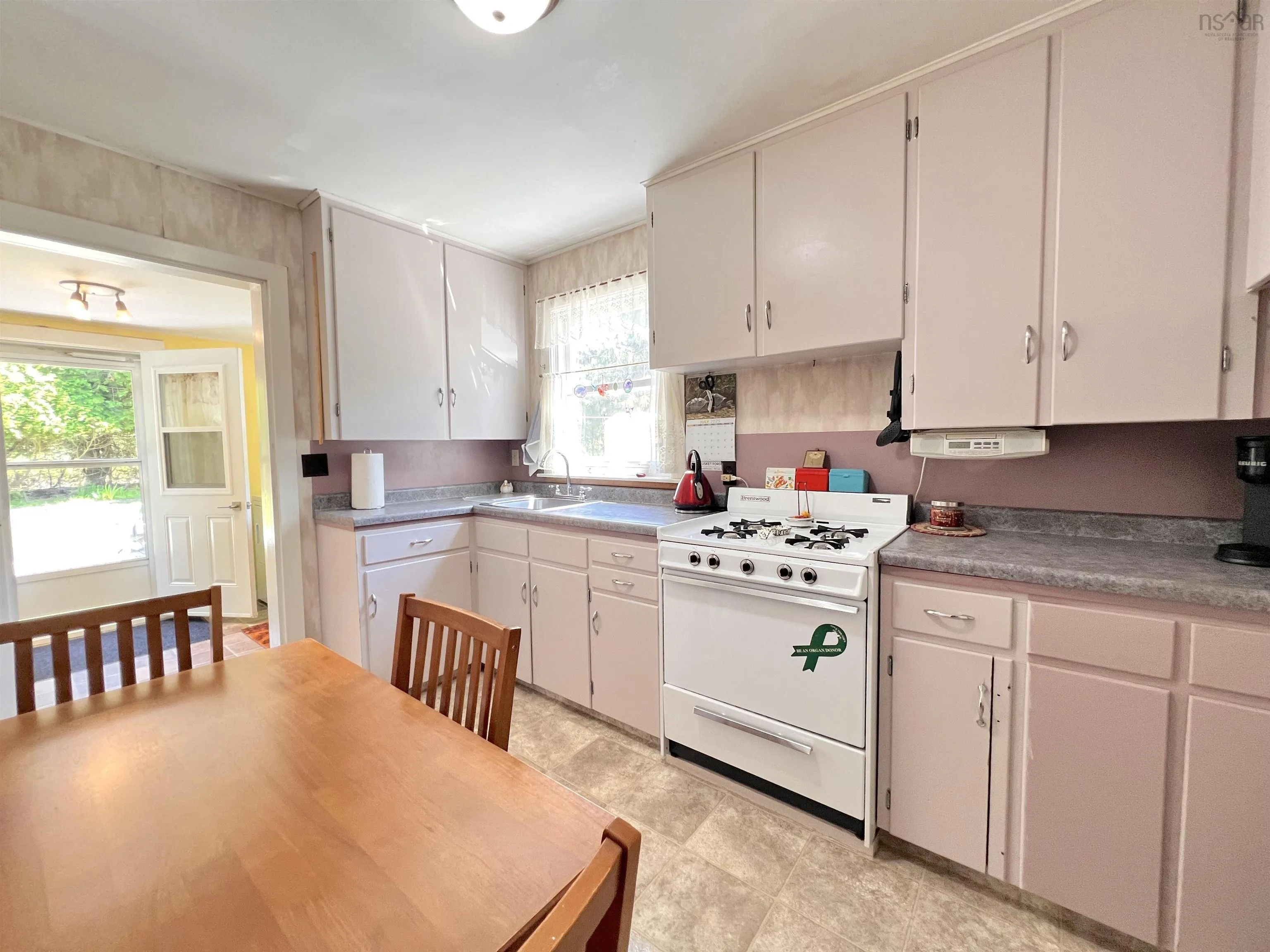 192 Harriet Street, Shelburne, NS B0T 1W0, 3 Bedrooms Bedrooms, ,1 BathroomBathrooms,Residential,For Sale,Harriet,202518579