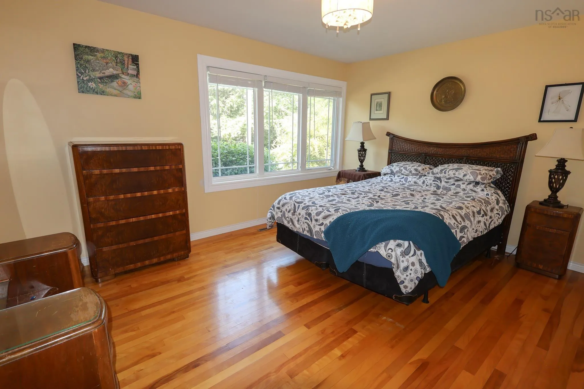 141 Crescent Street, Bridgewater, NS B4V 1K9, 3 Bedrooms Bedrooms, ,2 BathroomsBathrooms,Residential,For Sale,Crescent,202519666