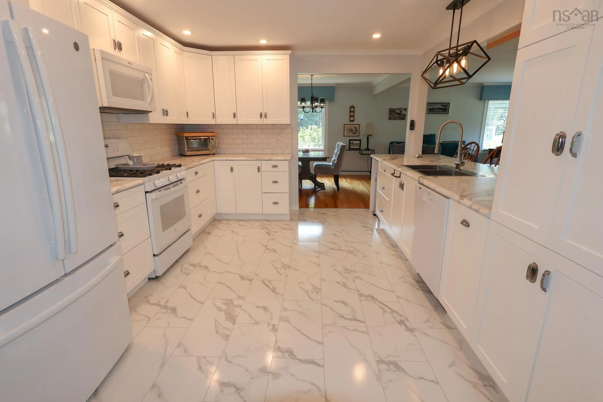 141 Crescent Street, Bridgewater, NS B4V 1K9, 3 Bedrooms Bedrooms, ,2 BathroomsBathrooms,Residential,For Sale,Crescent,202519666