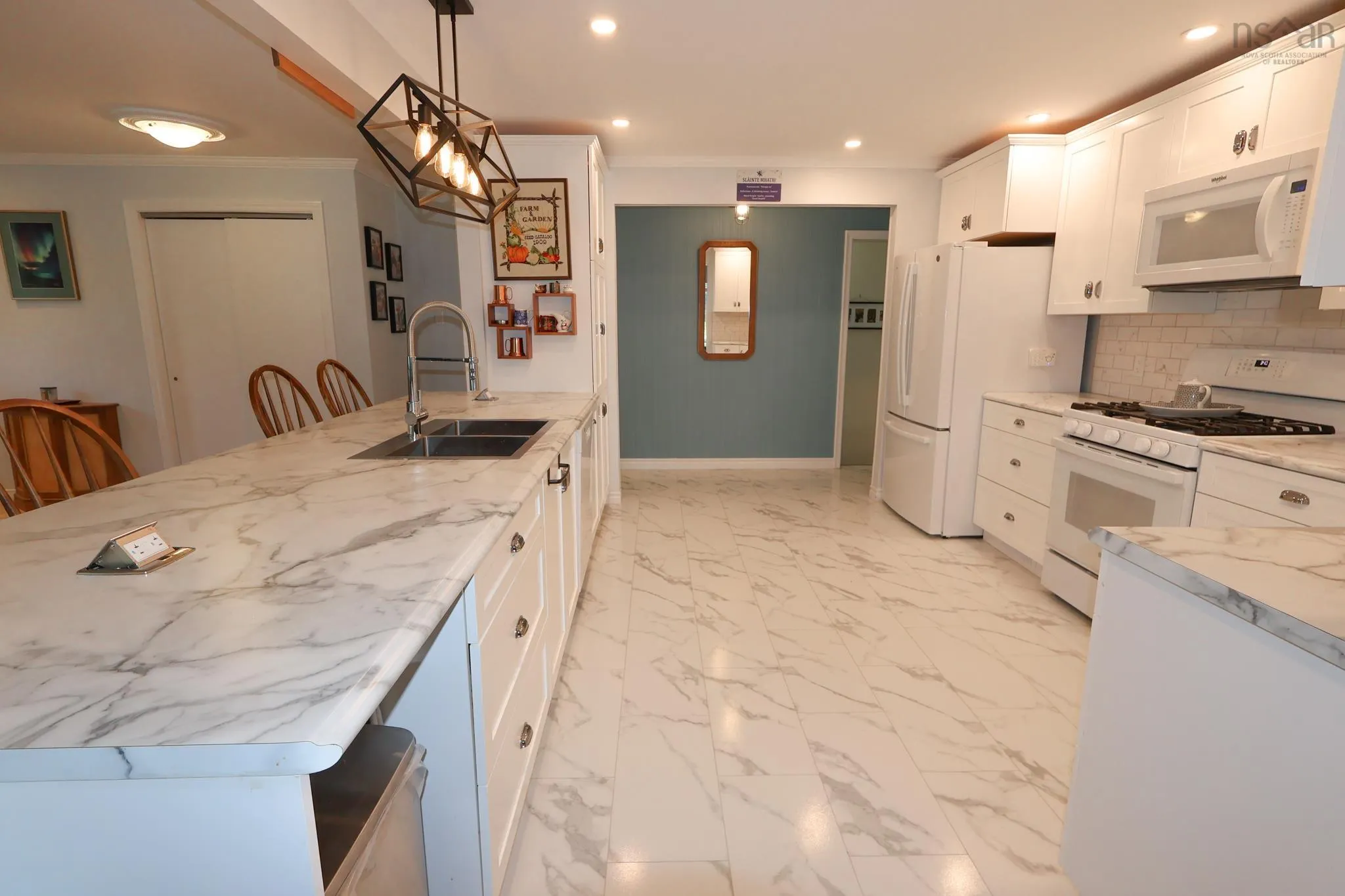 141 Crescent Street, Bridgewater, NS B4V 1K9, 3 Bedrooms Bedrooms, ,2 BathroomsBathrooms,Residential,For Sale,Crescent,202519666