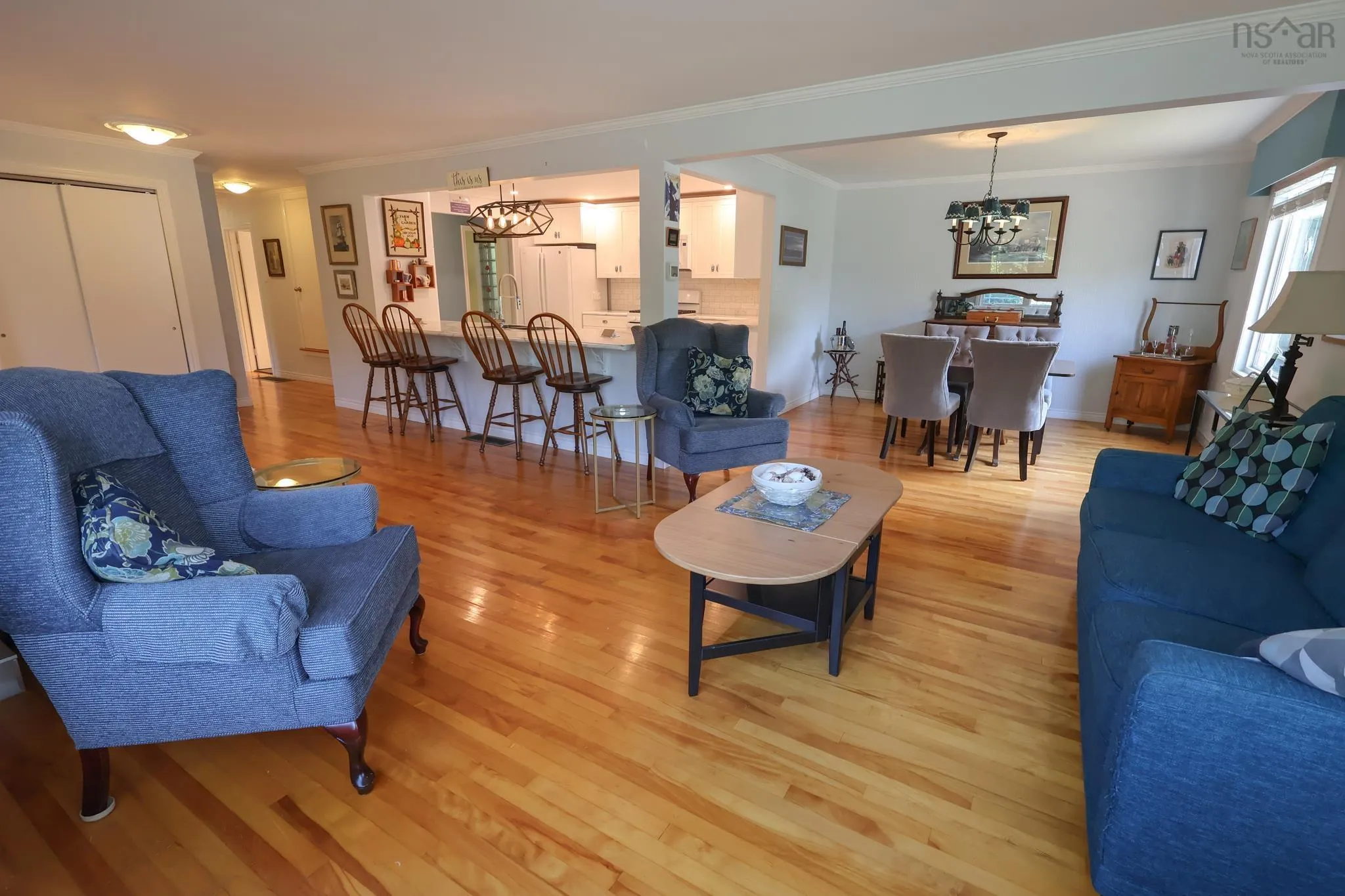 141 Crescent Street, Bridgewater, NS B4V 1K9, 3 Bedrooms Bedrooms, ,2 BathroomsBathrooms,Residential,For Sale,Crescent,202519666