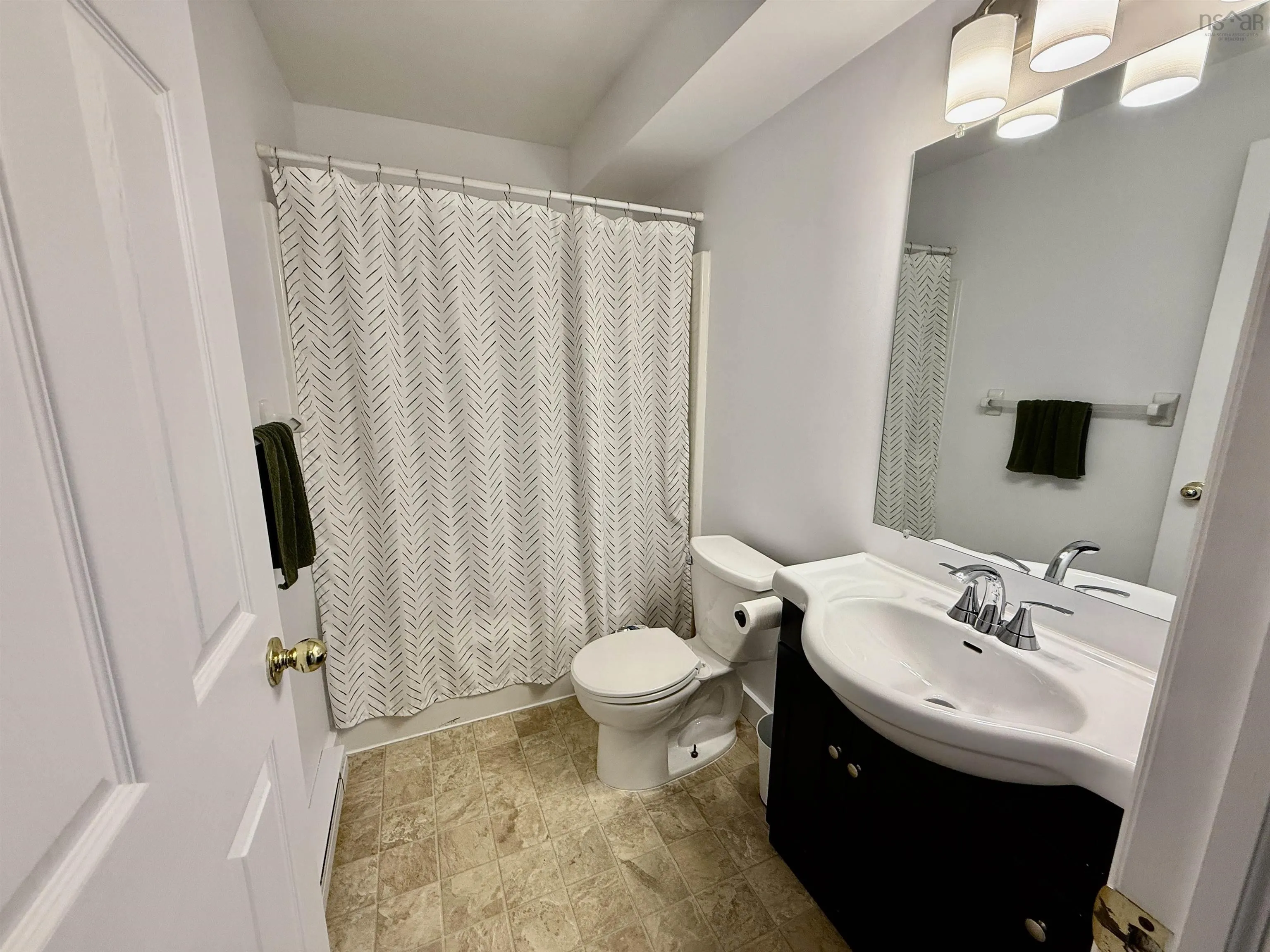 1 Kohar, Eastern Passage, NS B3G 1N6, 3 Bedrooms Bedrooms, ,2 BathroomsBathrooms,Residential,For Sale,Kohar,202520028