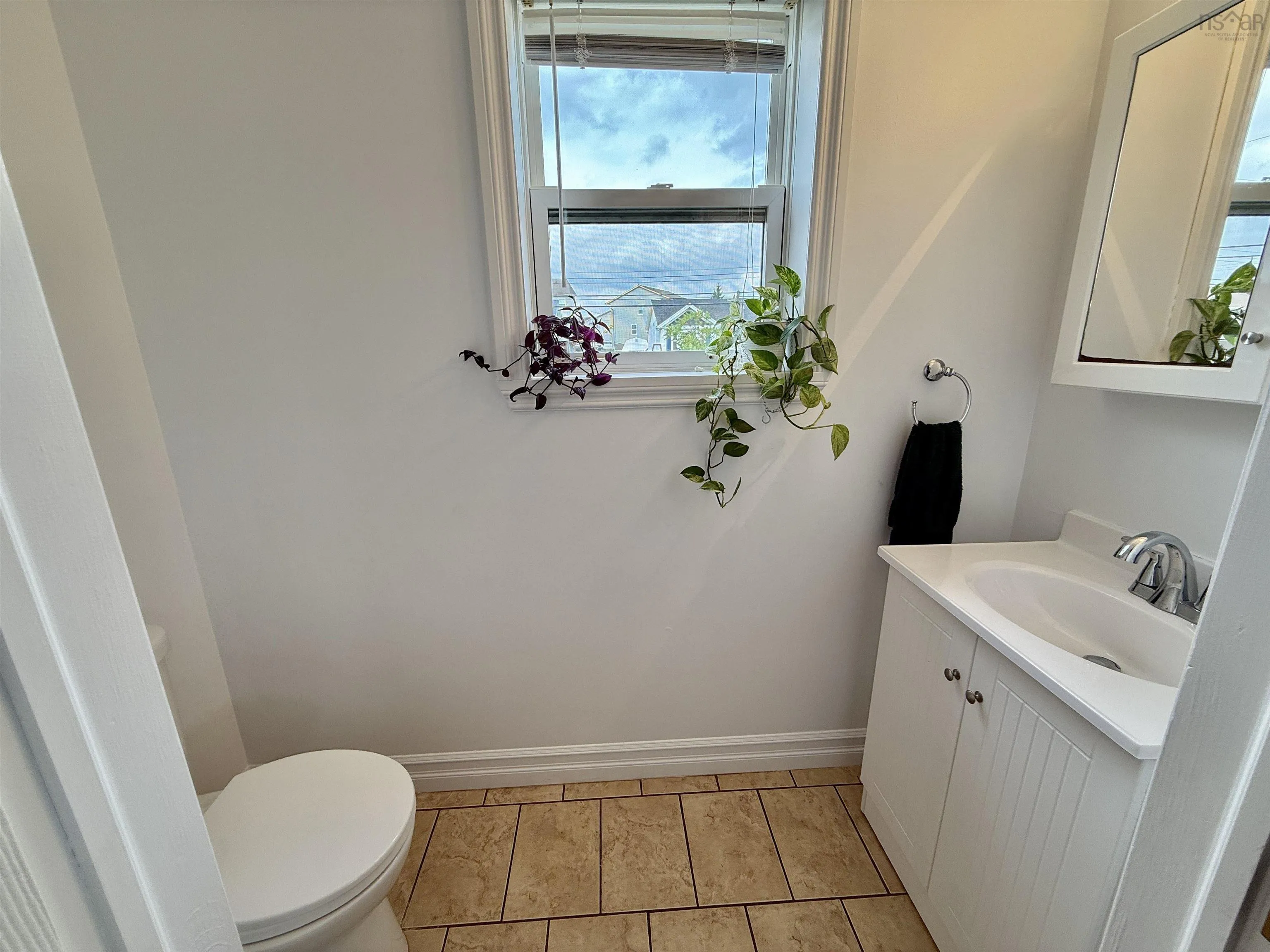 1 Kohar, Eastern Passage, NS B3G 1N6, 3 Bedrooms Bedrooms, ,2 BathroomsBathrooms,Residential,For Sale,Kohar,202520028