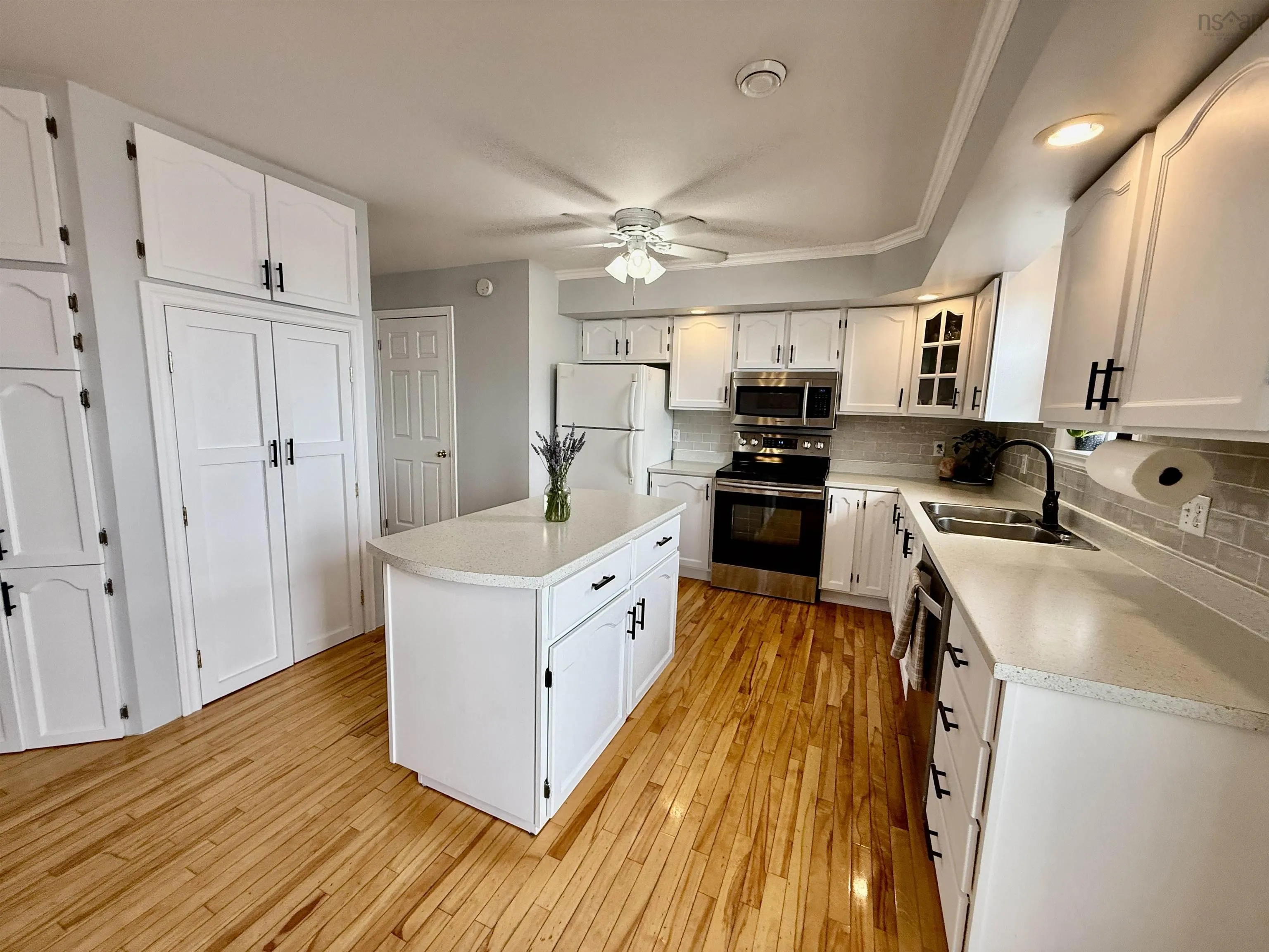 1 Kohar, Eastern Passage, NS B3G 1N6, 3 Bedrooms Bedrooms, ,2 BathroomsBathrooms,Residential,For Sale,Kohar,202520028