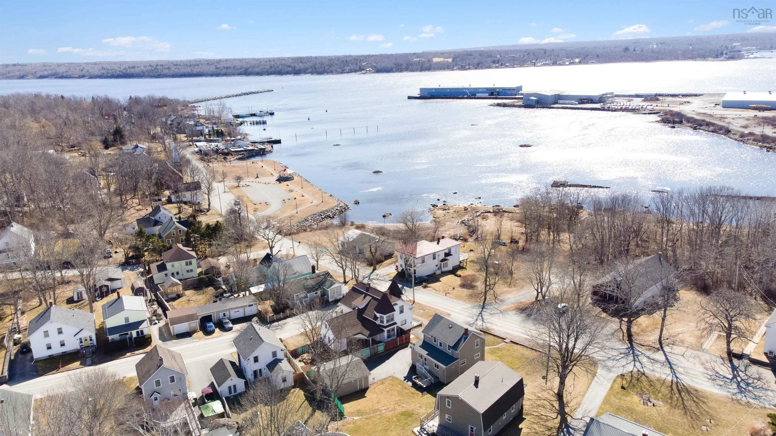 39 Brooklyn Shore Road, Brooklyn Ns B0j 1h0, 3 Bedrooms Bedrooms, ,2 BathroomsBathrooms,Residential,For Sale,Brooklyn Shore,202505391