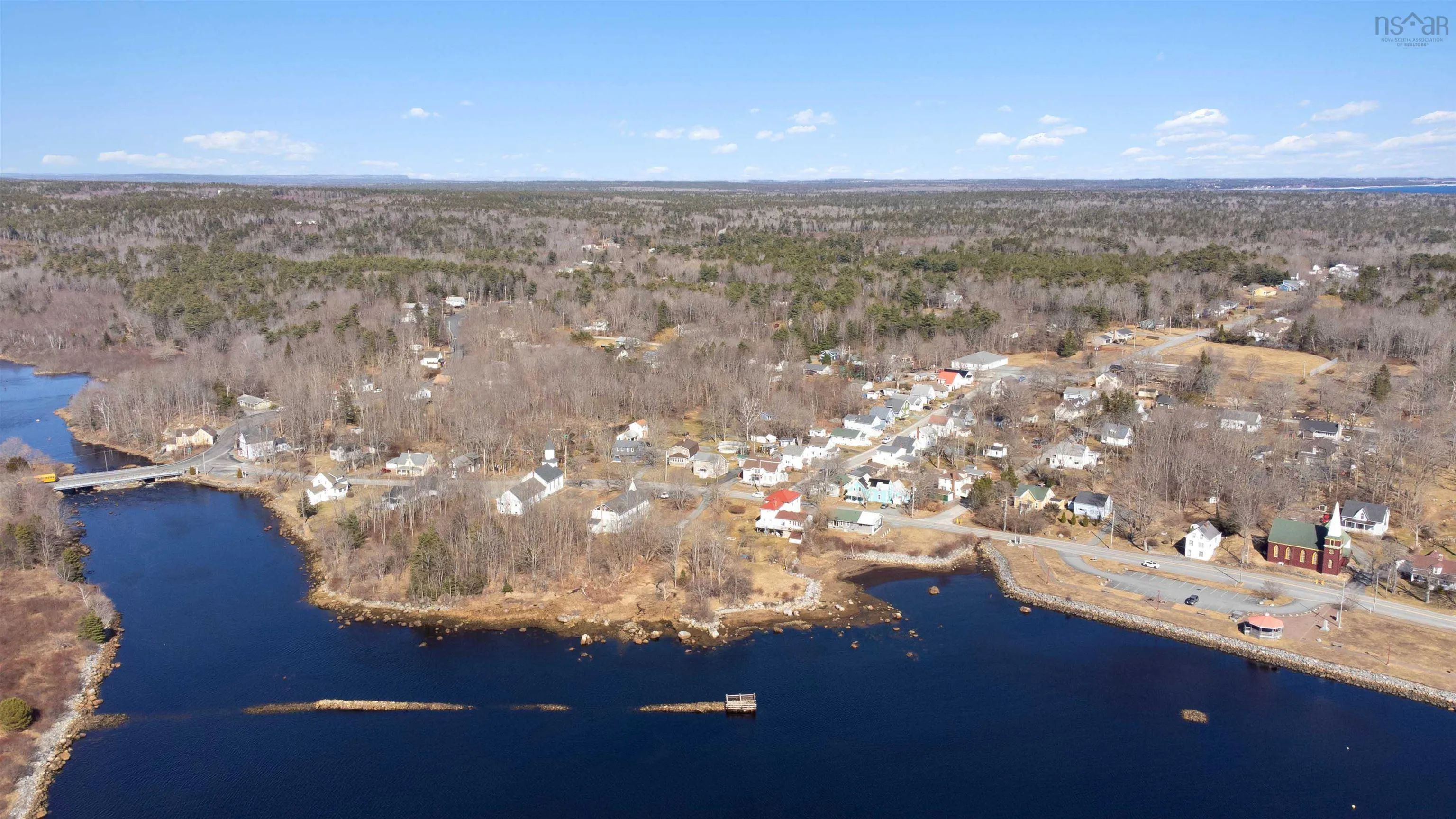 39 Brooklyn Shore Road, Brooklyn Ns B0j 1h0, 3 Bedrooms Bedrooms, ,2 BathroomsBathrooms,Residential,For Sale,Brooklyn Shore,202505391