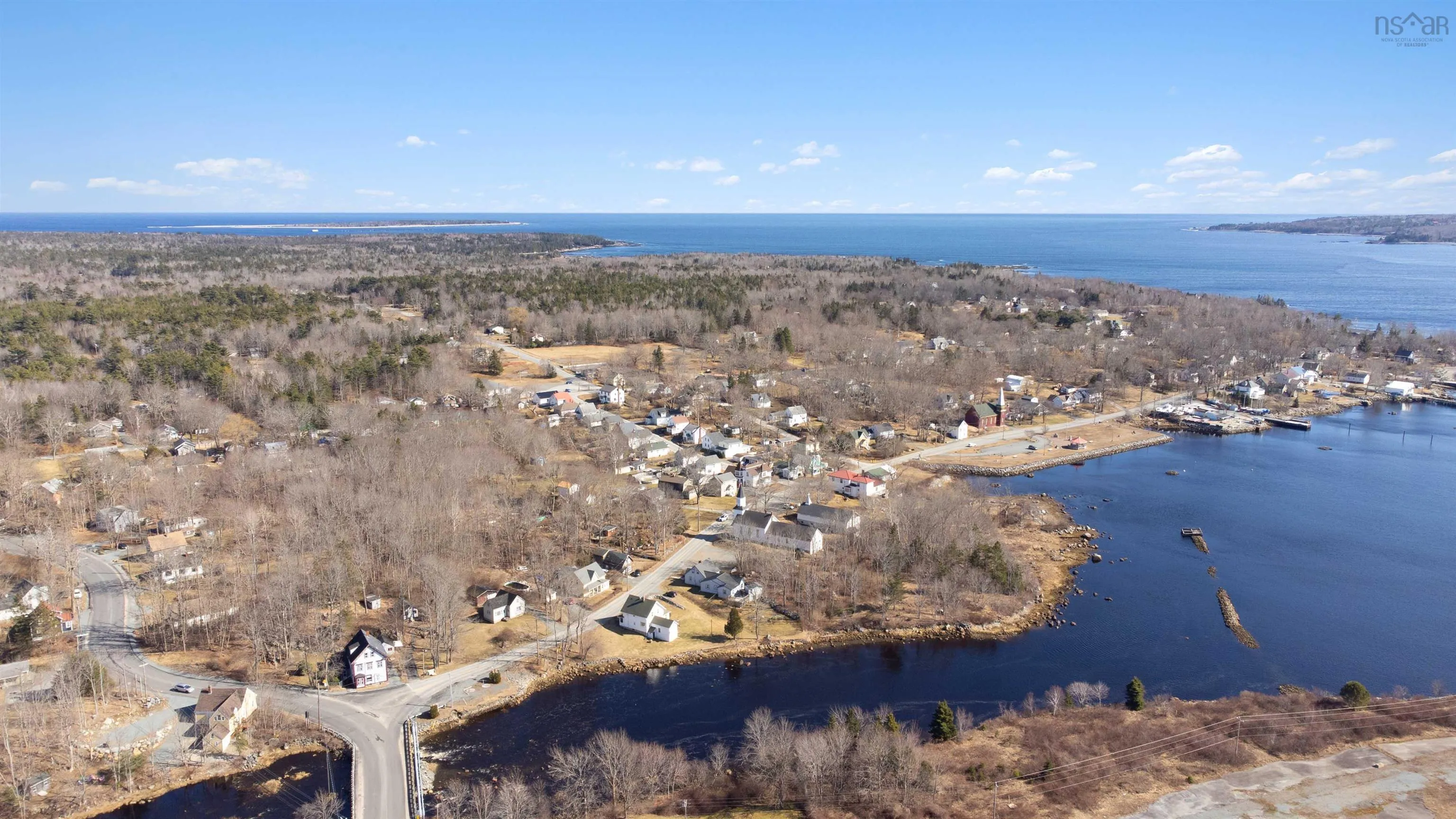 39 Brooklyn Shore Road, Brooklyn Ns B0j 1h0, 3 Bedrooms Bedrooms, ,2 BathroomsBathrooms,Residential,For Sale,Brooklyn Shore,202505391