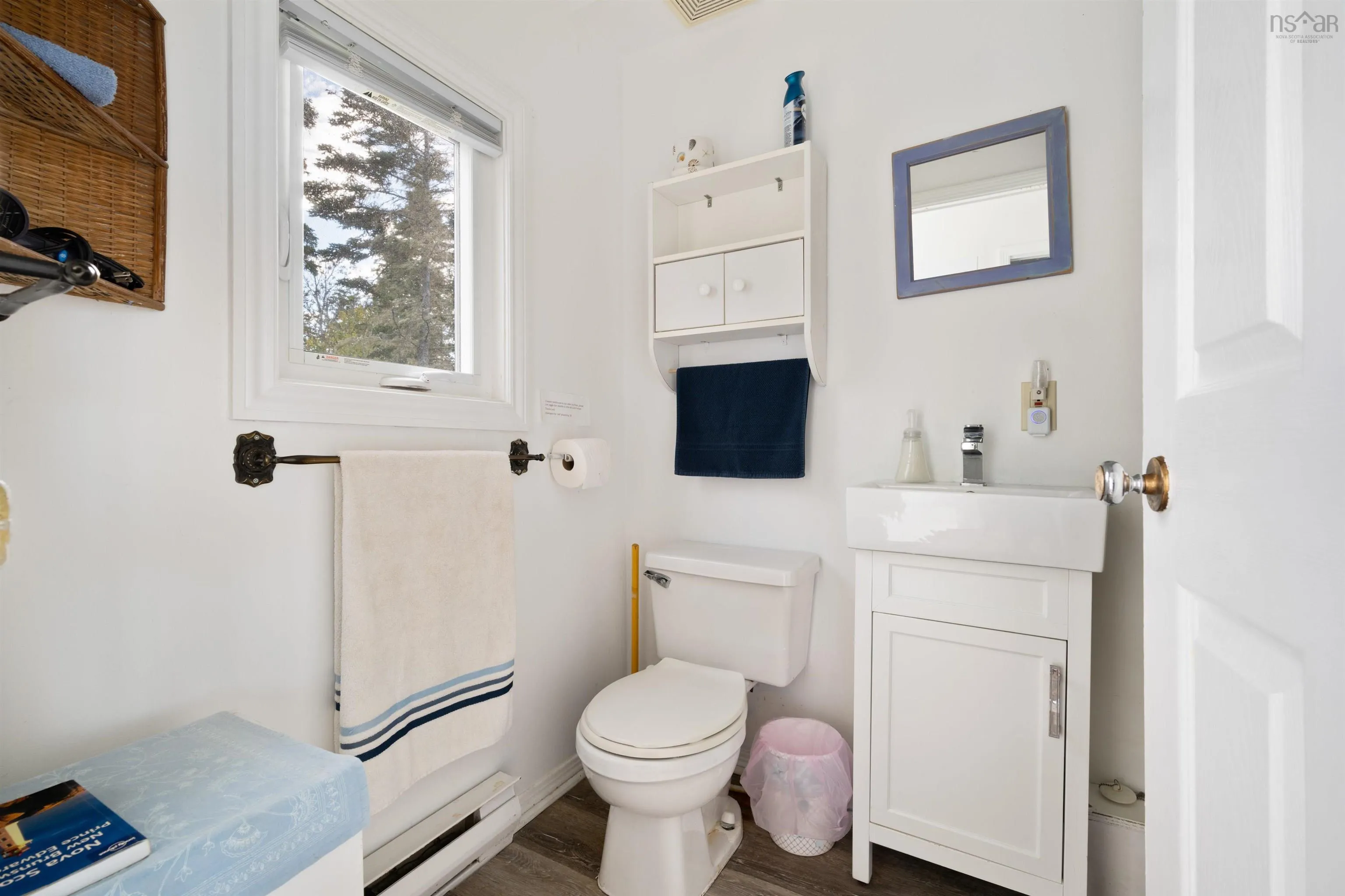152 Owls Head Drive, Northwest Cove Ns B0j 1t0, 5 Bedrooms Bedrooms, ,3 BathroomsBathrooms,Residential,For Sale,Owls Head,202423941