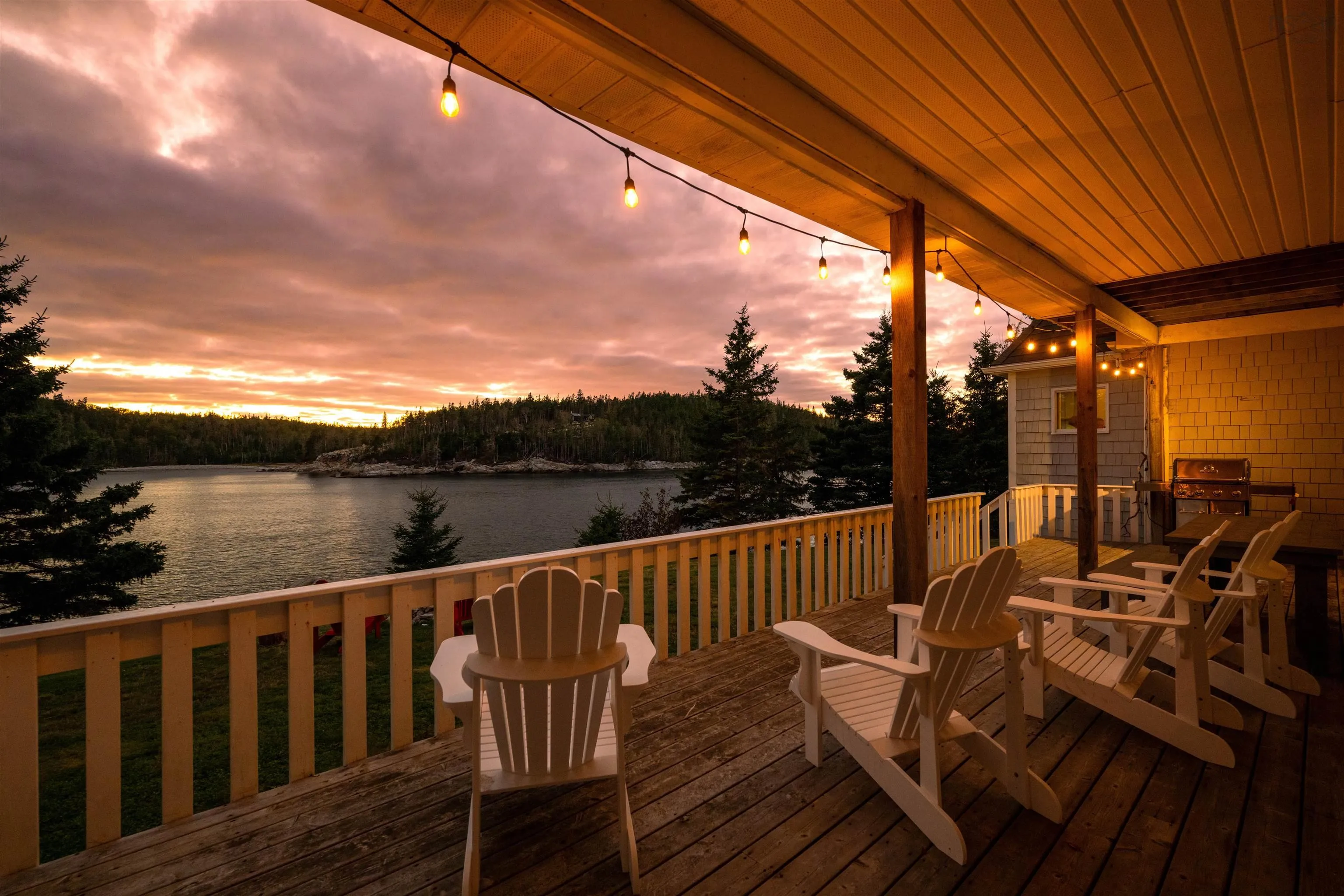 152 Owls Head Drive, Northwest Cove Ns B0j 1t0, 5 Bedrooms Bedrooms, ,3 BathroomsBathrooms,Residential,For Sale,Owls Head,202423941