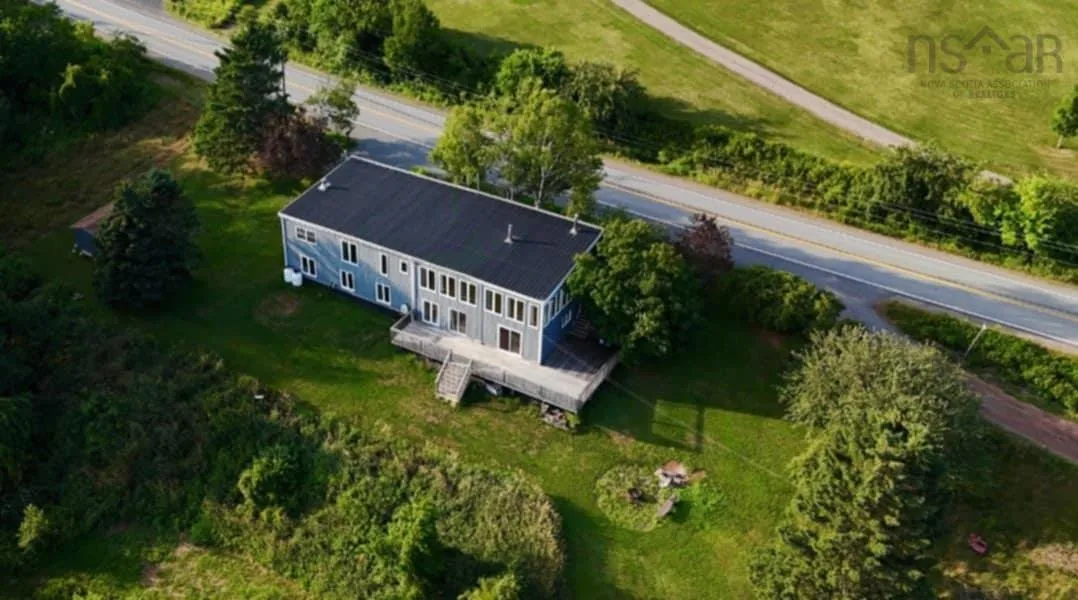 1994 Highway 2, Economy, NS B0M 1B0, 4 Bedrooms Bedrooms, ,2 BathroomsBathrooms,Residential,For Sale,Highway 2,202518881