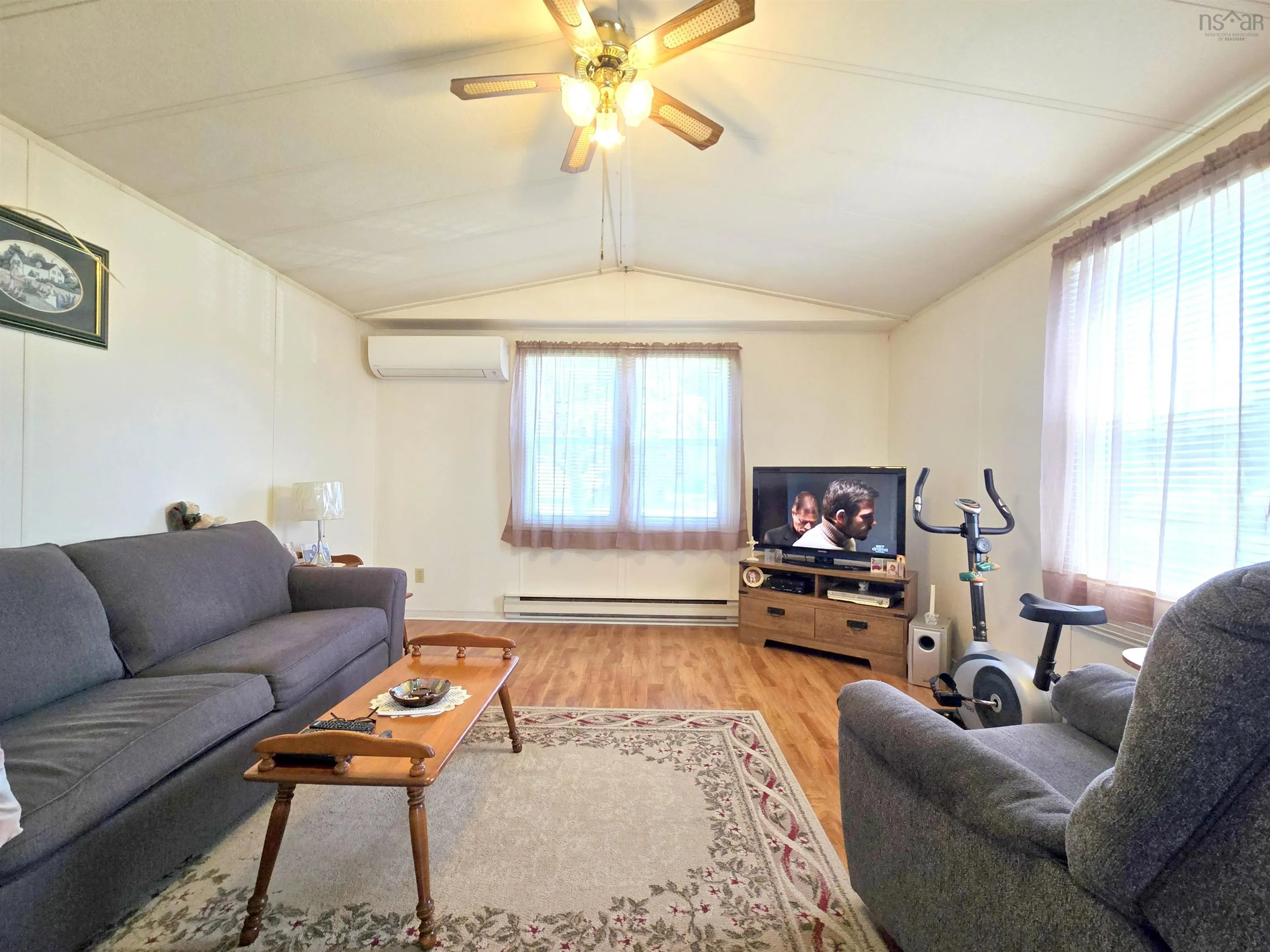 32 Lorne Crescent, Amherst, NS B4H 4B7, 3 Bedrooms Bedrooms, ,1 BathroomBathrooms,Residential,For Sale,Lorne,202519131