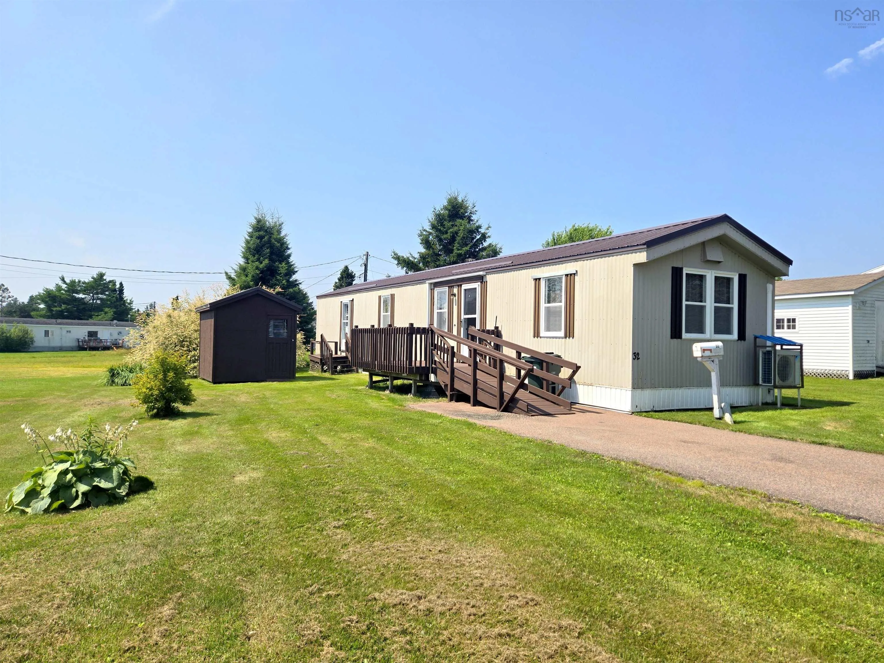32 Lorne Crescent, Amherst, NS B4H 4B7, 3 Bedrooms Bedrooms, ,1 BathroomBathrooms,Residential,For Sale,Lorne,202519131