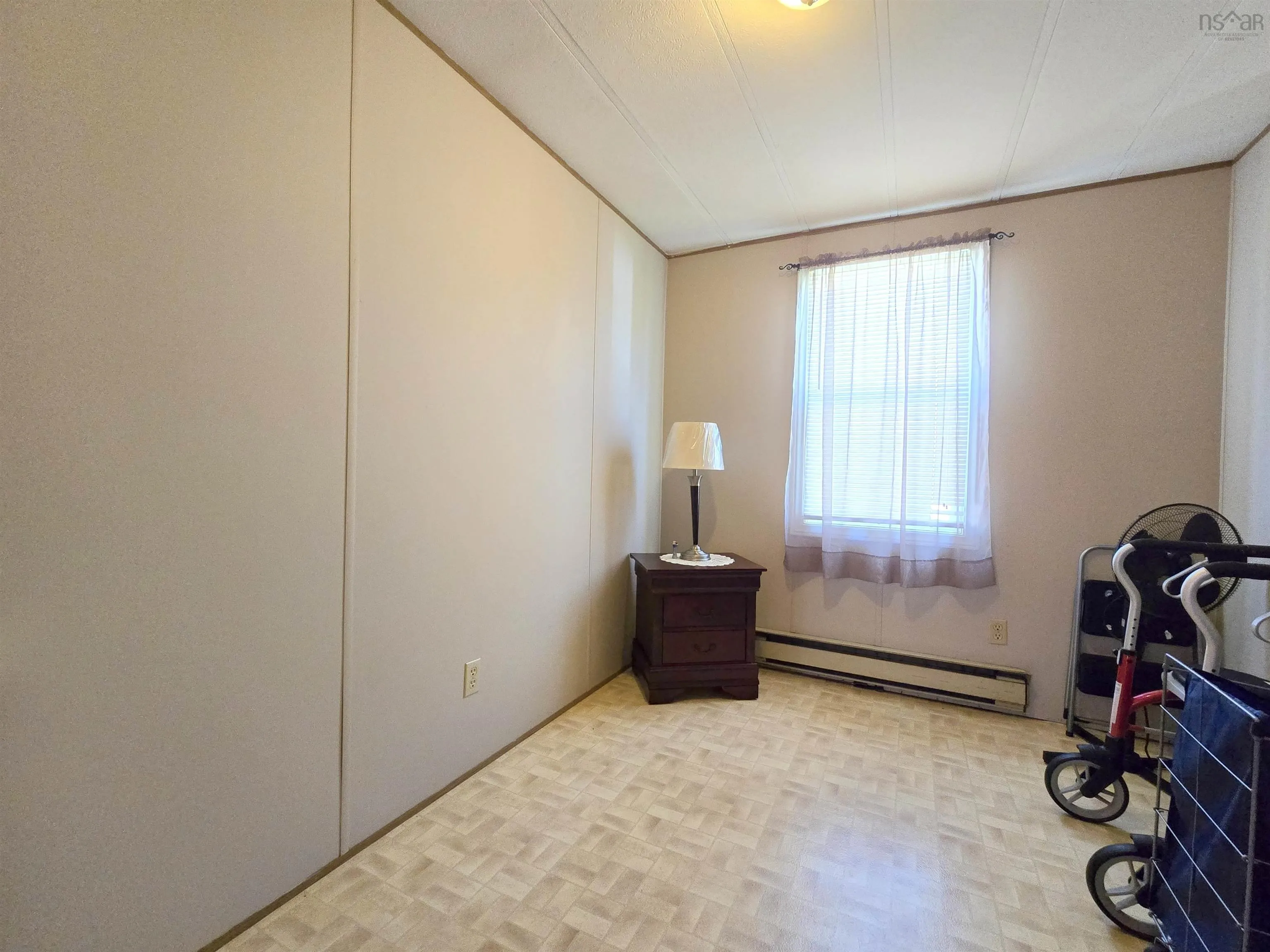 32 Lorne Crescent, Amherst, NS B4H 4B7, 3 Bedrooms Bedrooms, ,1 BathroomBathrooms,Residential,For Sale,Lorne,202519131