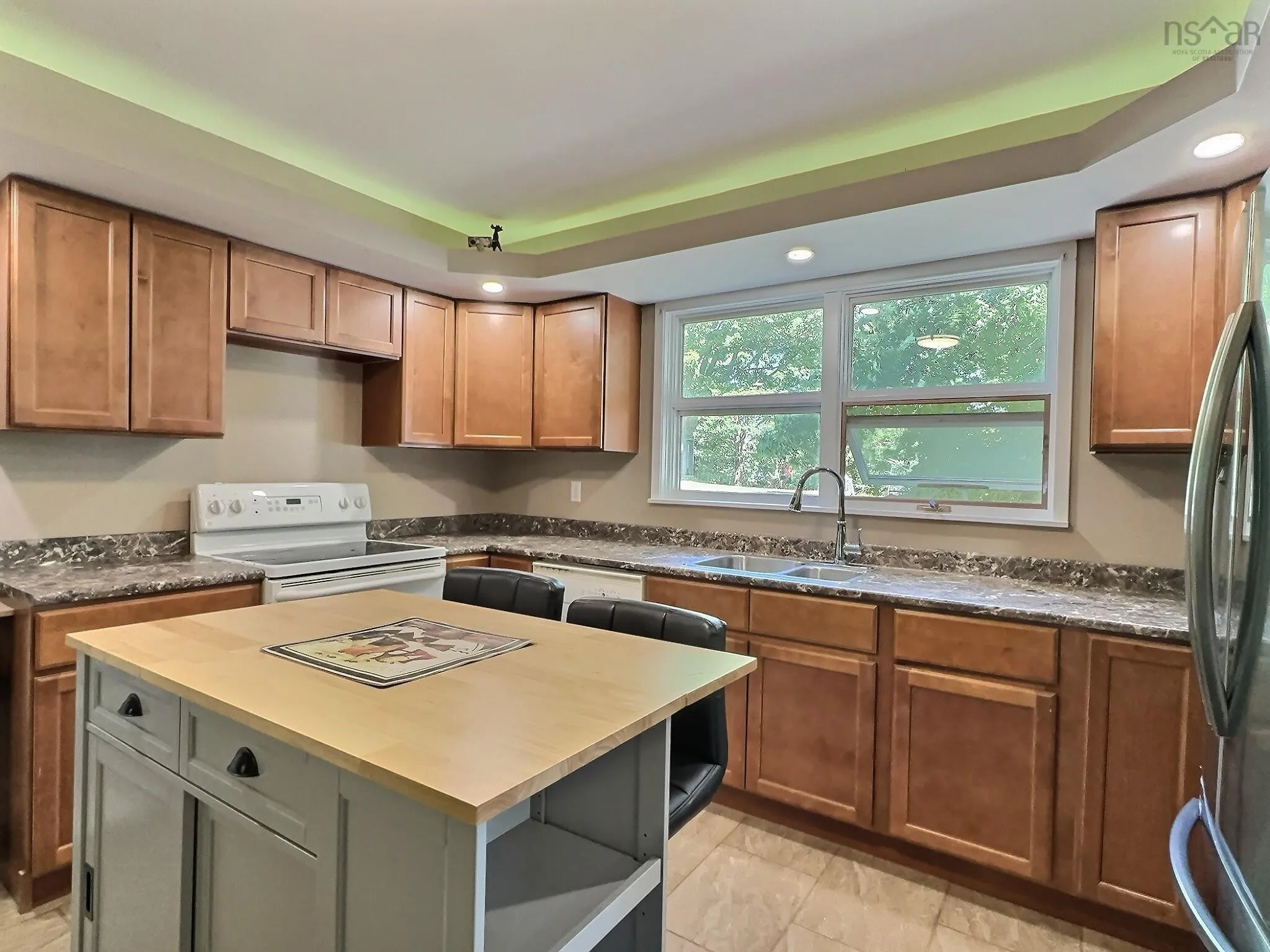 1341 East Prince Street, Truro, NS B2N 1J5, 3 Bedrooms Bedrooms, ,2 BathroomsBathrooms,Residential,For Sale,East Prince,202520820
