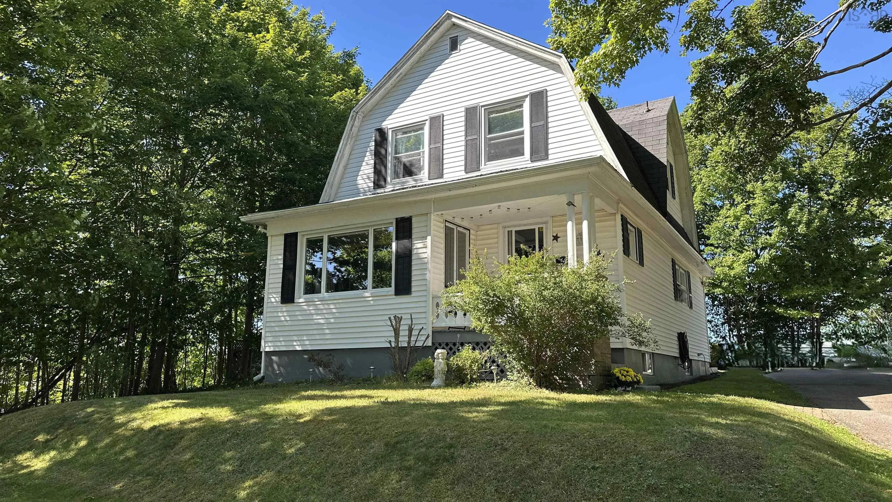 1341 East Prince Street, Truro, NS B2N 1J5, 3 Bedrooms Bedrooms, ,2 BathroomsBathrooms,Residential,For Sale,East Prince,202520820