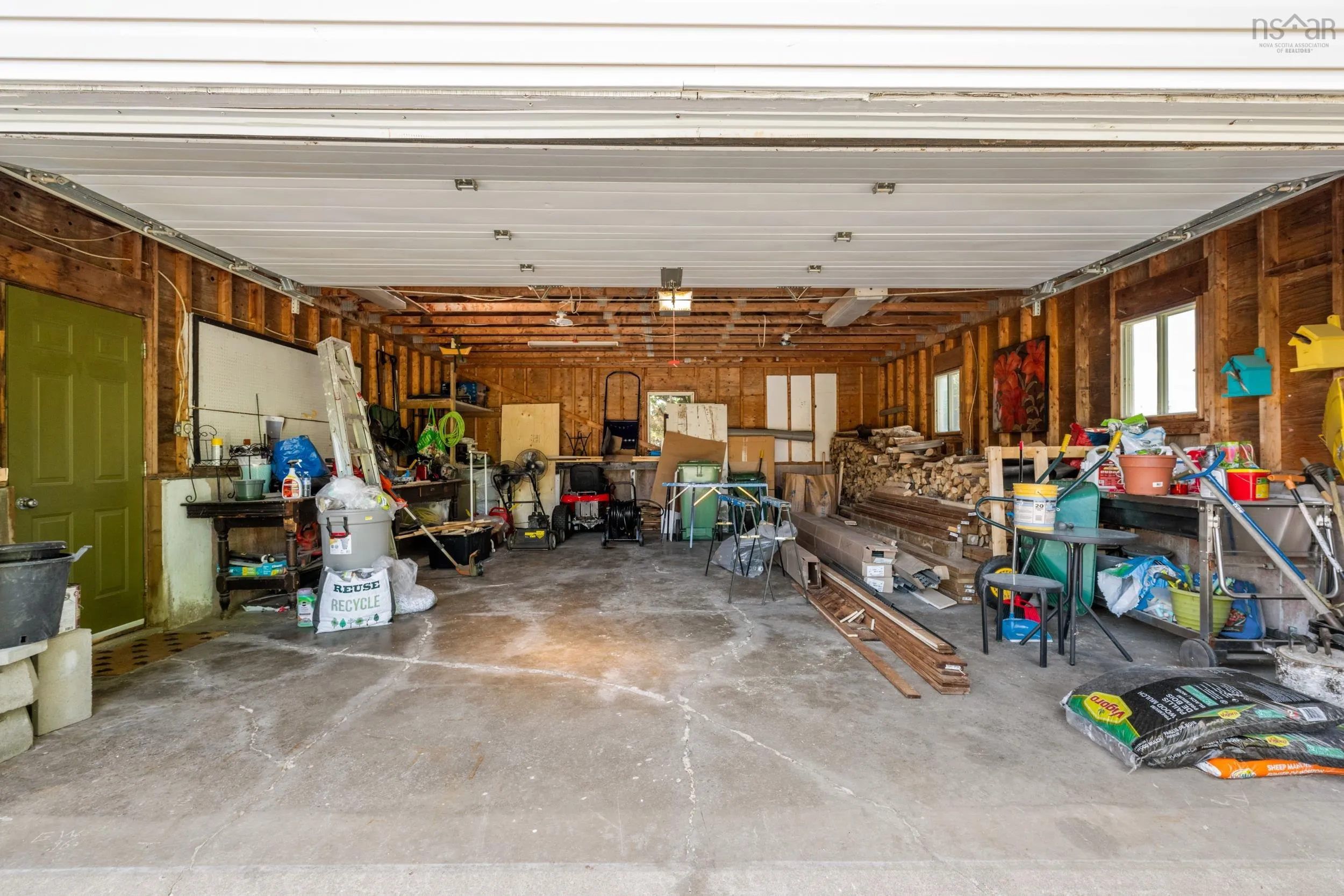 22 Beechview Drive, Chester, NS B0J 1J0, 3 Bedrooms Bedrooms, ,2 BathroomsBathrooms,Residential,For Sale,Beechview,202521620