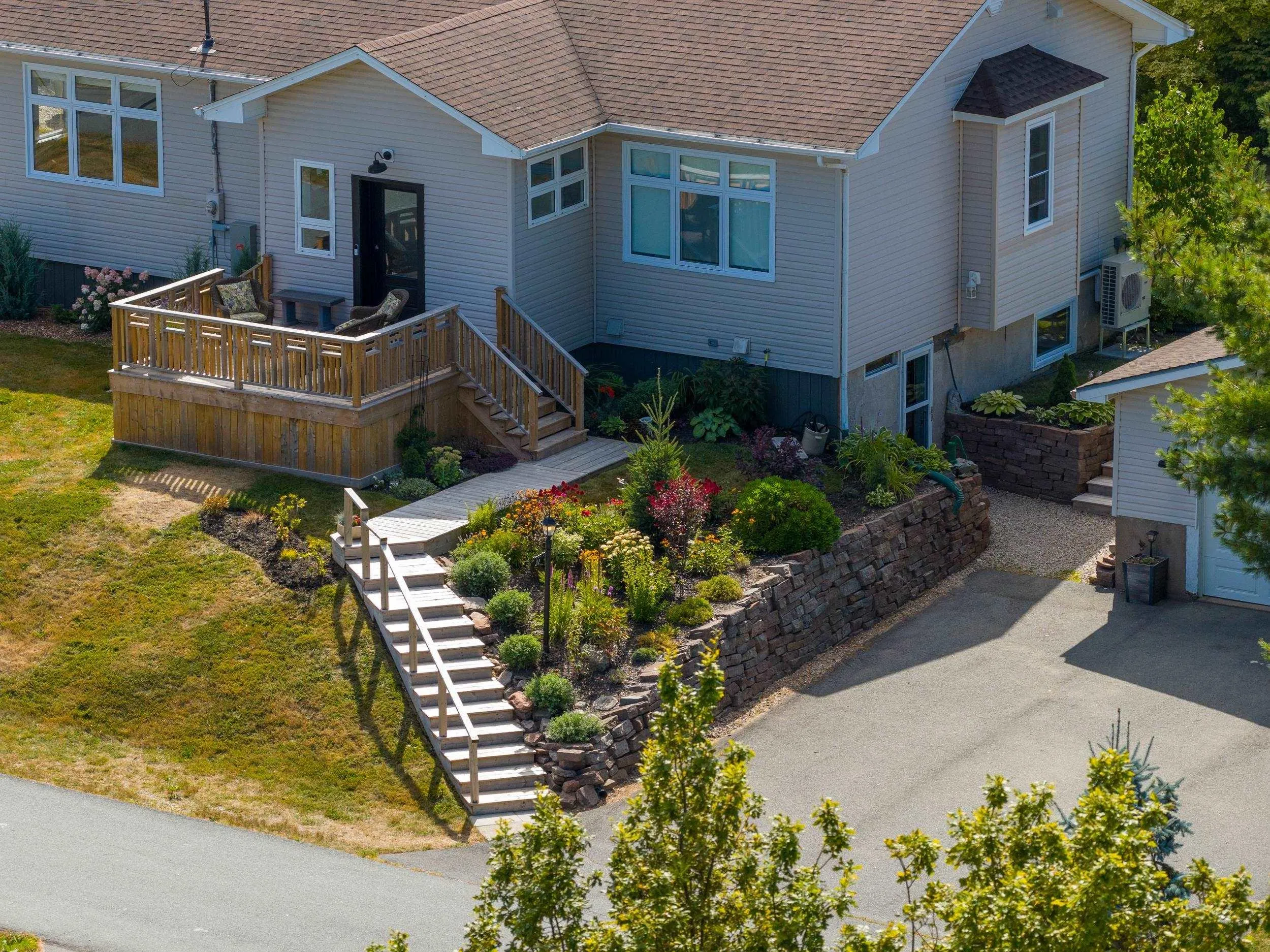22 Beechview Drive, Chester, NS B0J 1J0, 3 Bedrooms Bedrooms, ,2 BathroomsBathrooms,Residential,For Sale,Beechview,202521620