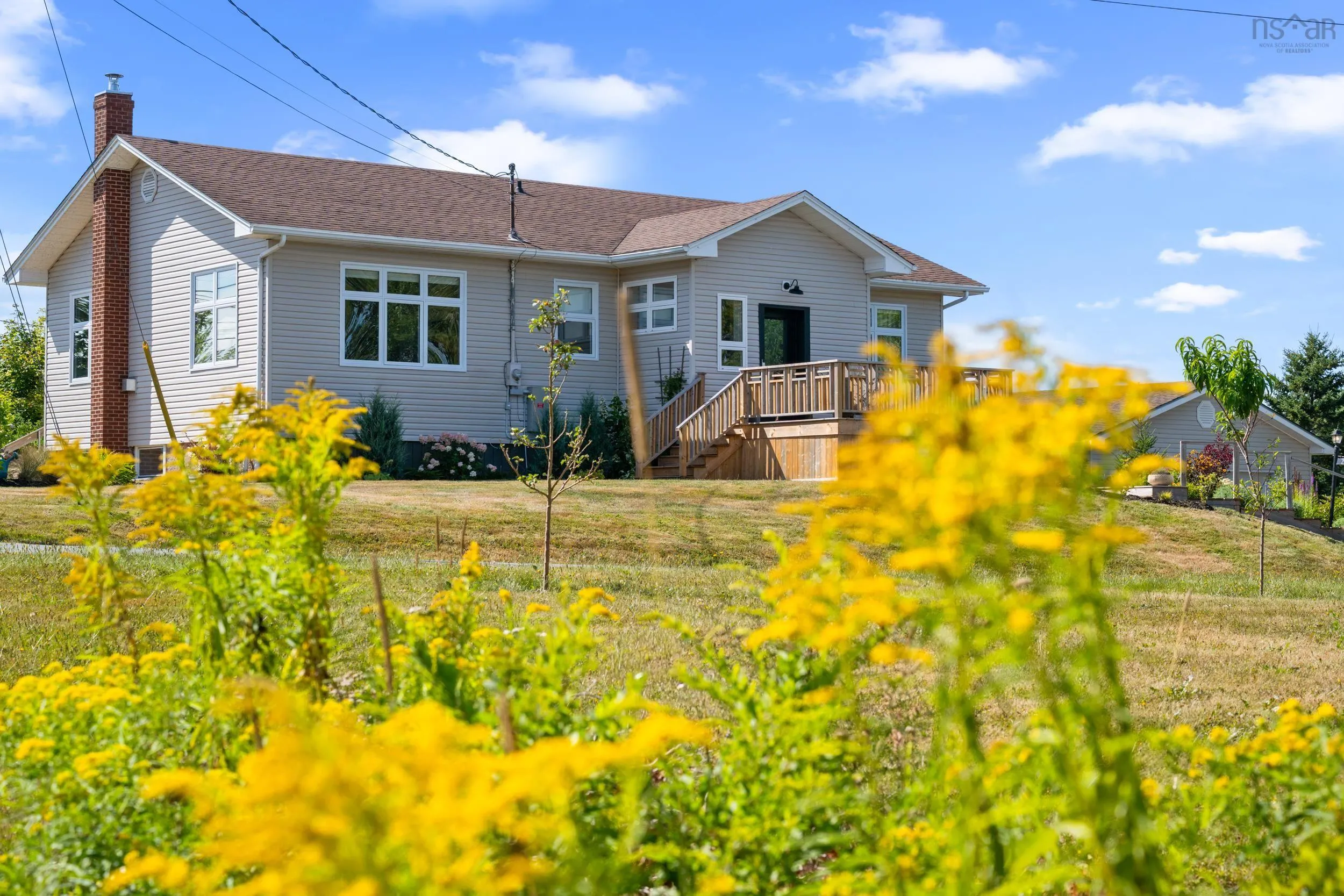 22 Beechview Drive, Chester, NS B0J 1J0, 3 Bedrooms Bedrooms, ,2 BathroomsBathrooms,Residential,For Sale,Beechview,202521620