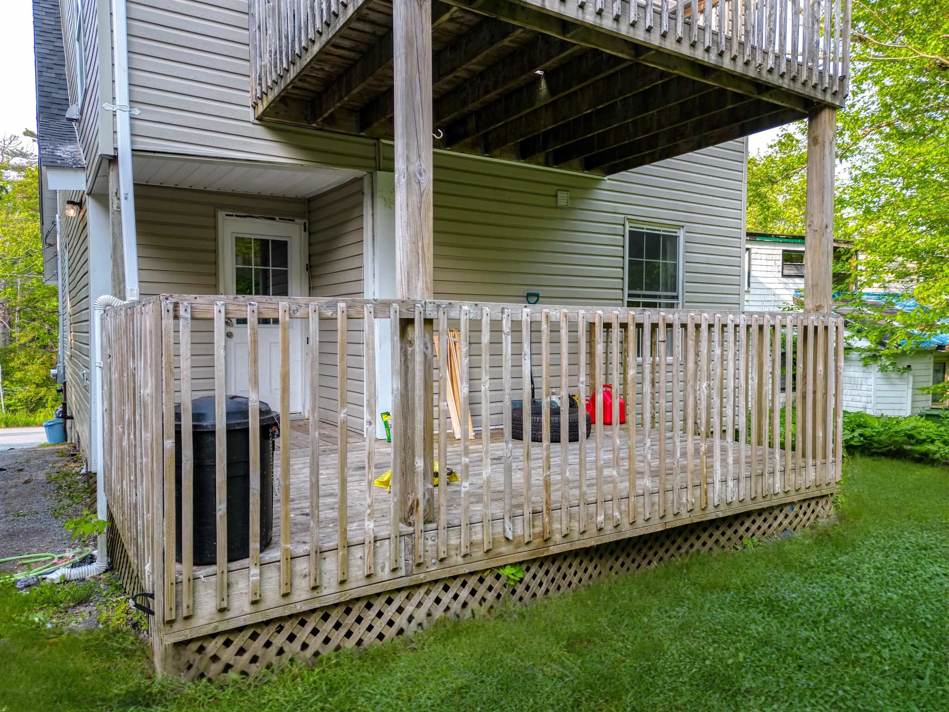 20-22 Coronet Avenue, Halifax, NS B3N 1L5, 6 Bedrooms Bedrooms, ,Residential Income,For Sale,Coronet,202514005