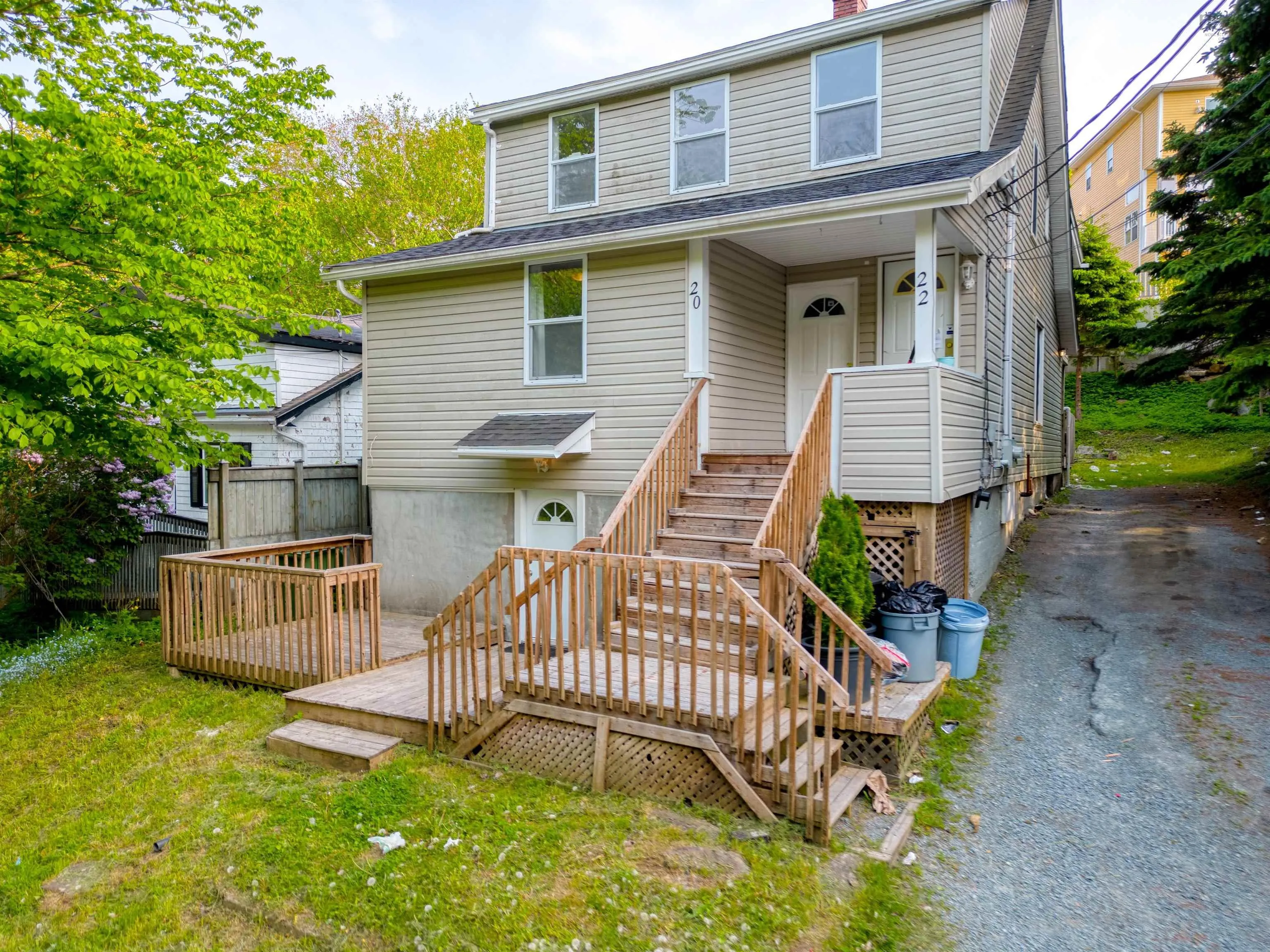 20-22 Coronet Avenue, Halifax, NS B3N 1L5, 6 Bedrooms Bedrooms, ,Residential Income,For Sale,Coronet,202514005