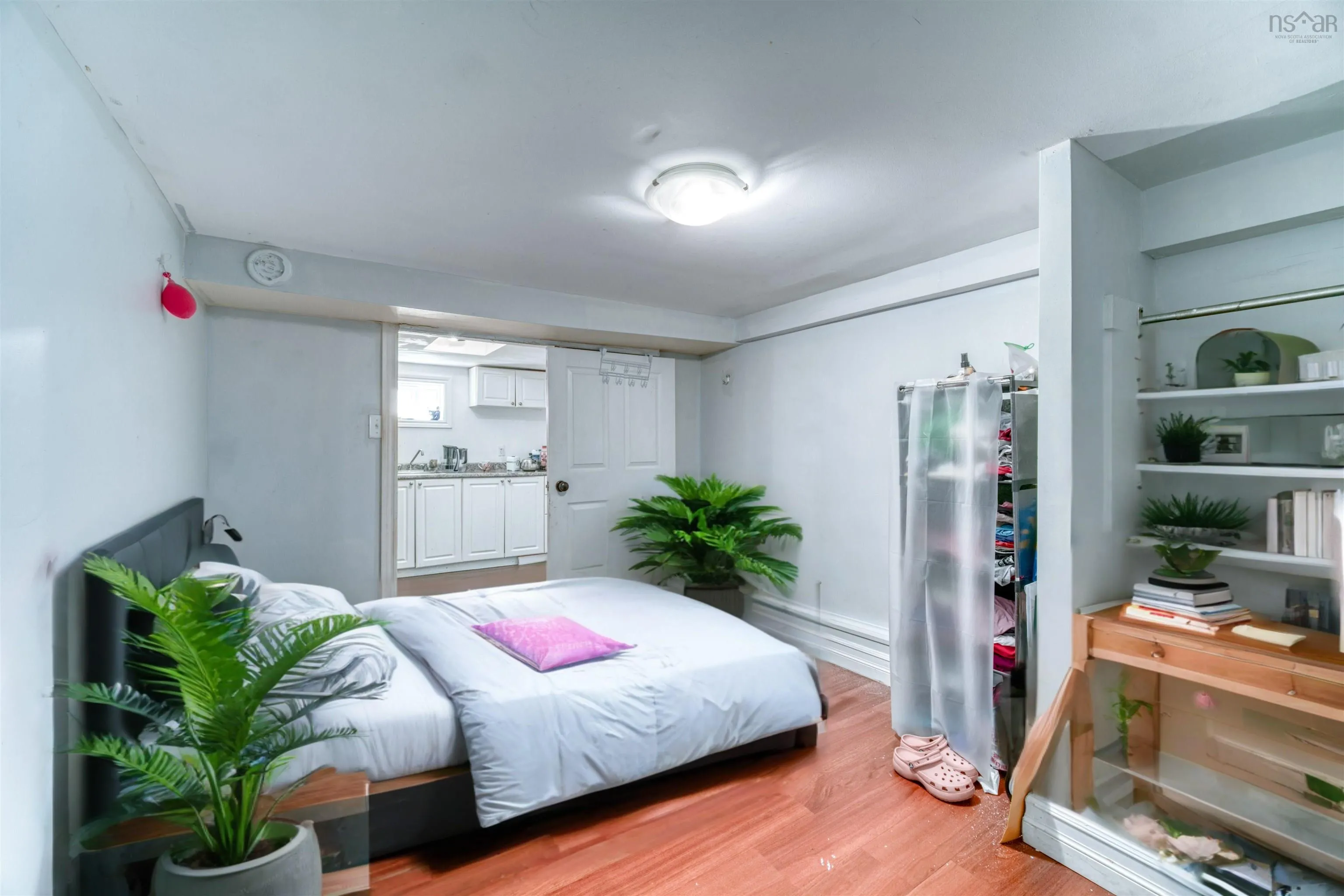 20-22 Coronet Avenue, Halifax, NS B3N 1L5, 6 Bedrooms Bedrooms, ,Residential Income,For Sale,Coronet,202514005