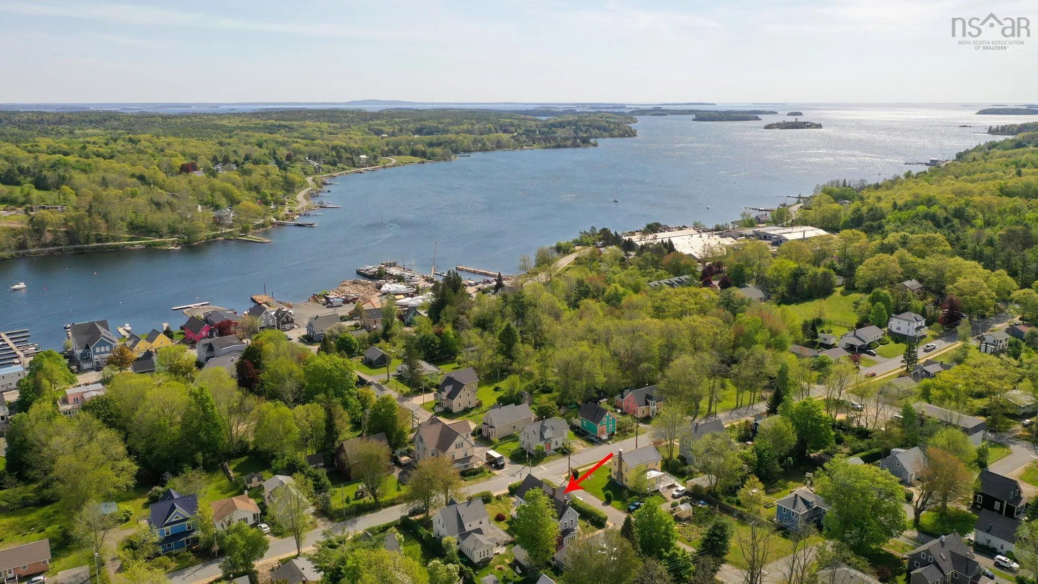 78 Pleasant Street, Mahone Bay, NS B0J 2E0, 5 Bedrooms Bedrooms, ,2 BathroomsBathrooms,Residential,For Sale,Pleasant,202513201